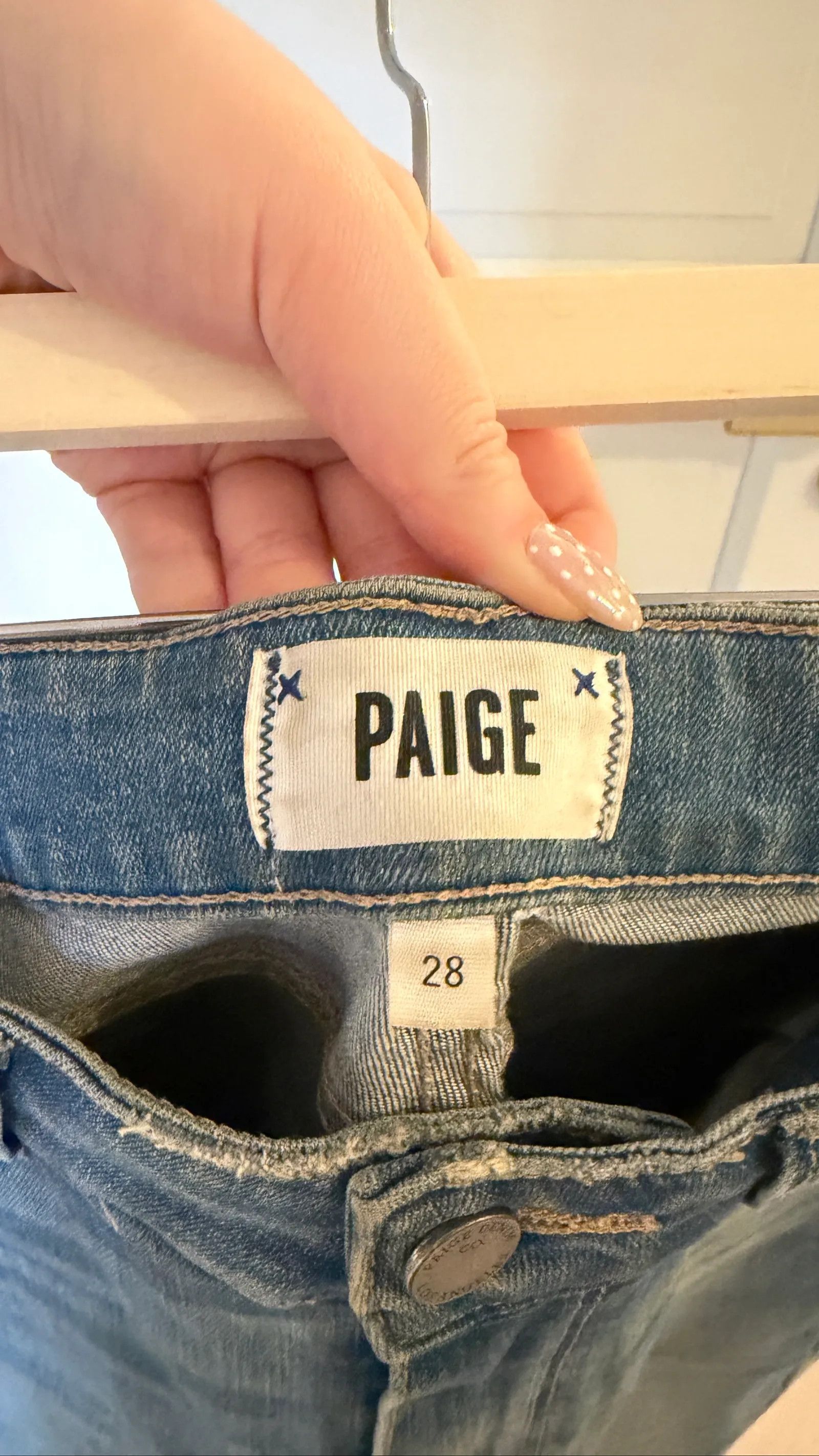 Paige Paige High Rise Lou Lou Jeans Size 28" / US 6 / IT 42 - 2 Thumbnail