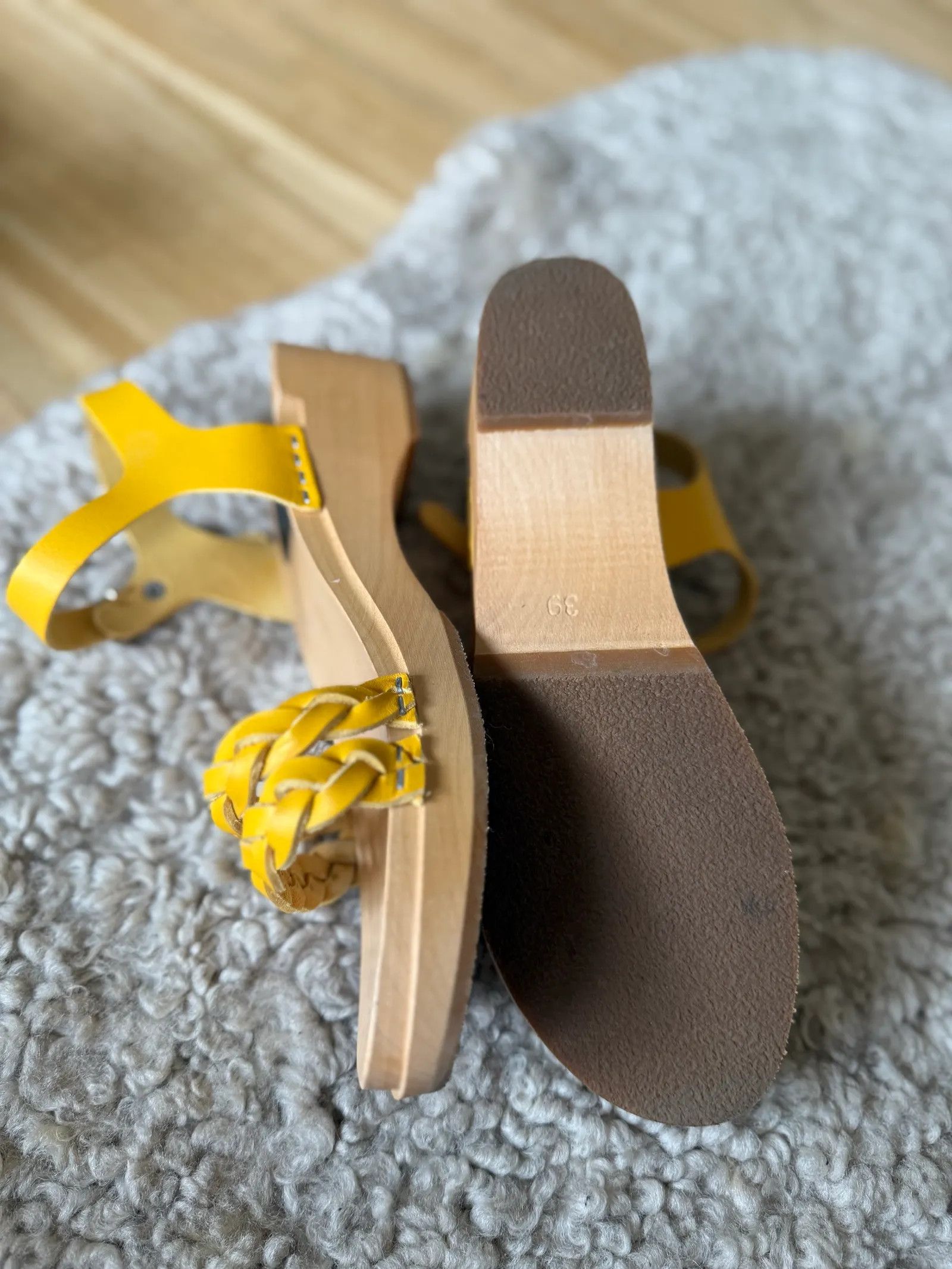 Swedish Hasbeens Swedish Hasbeens Sandals Size US 9 / IT 39 - 2 Thumbnail