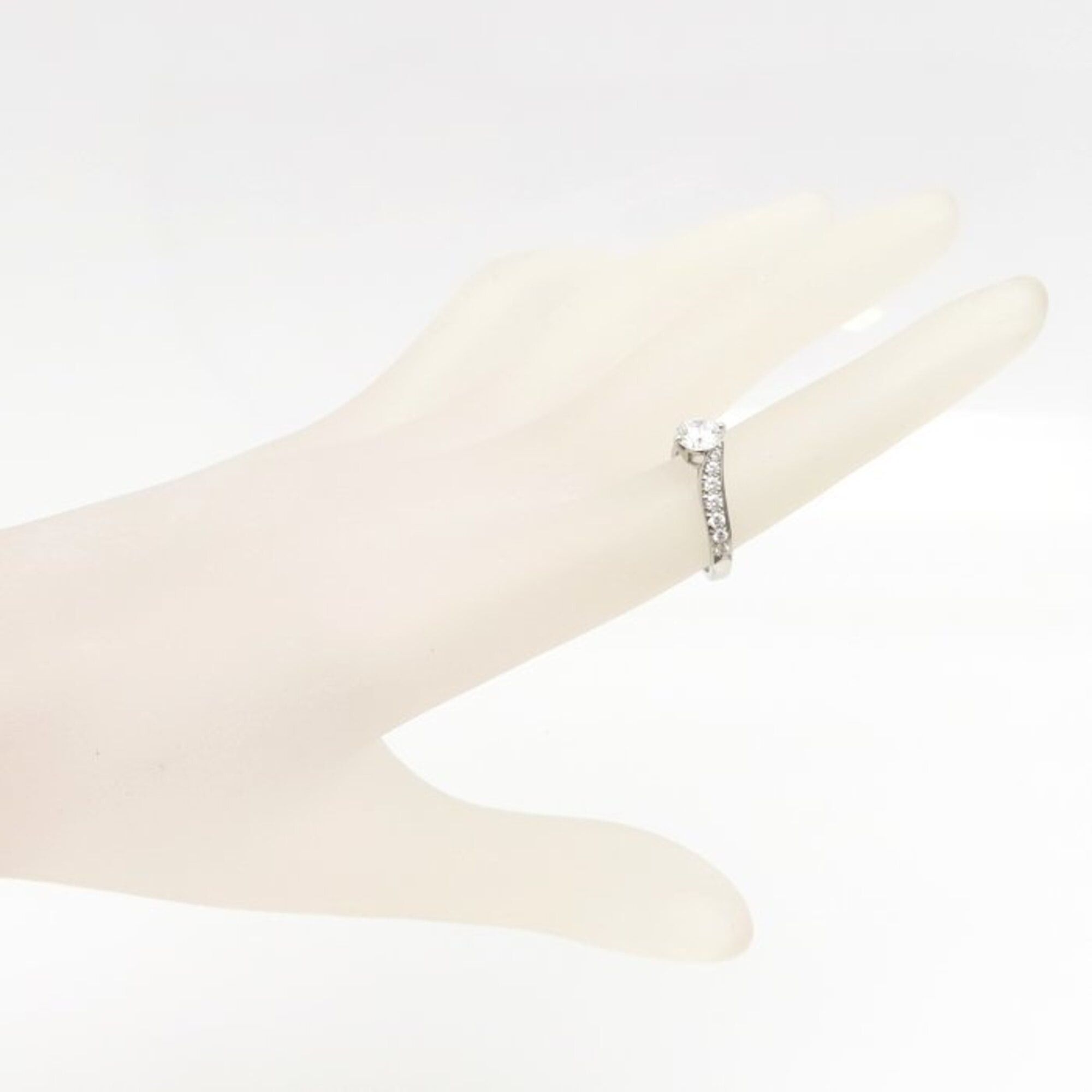 Van Cleef & Arpels Van Cleef & Arpels Diamond Ring, 0.74ct Diamond, D.VVS1 Clarity, Size 50, Platinum 950, Women's, Item No. 295390 Size ONE SIZE - 10 Thumbnail