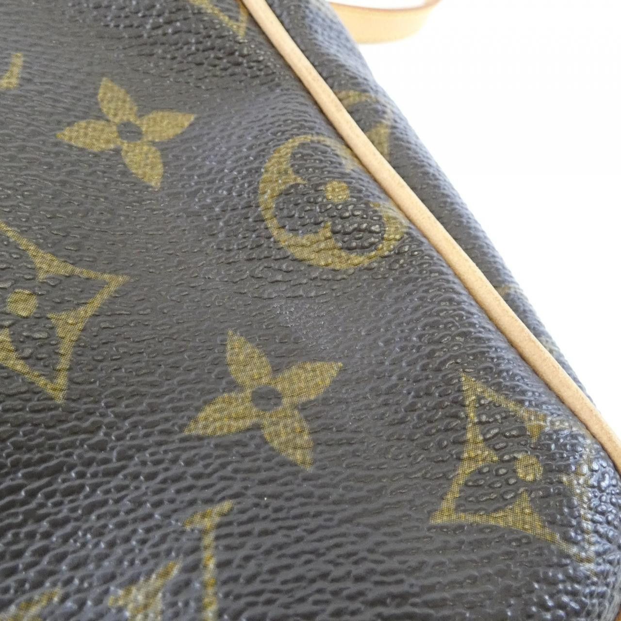 Louis Vuitton Louis Vuitton Louis Vuitton Viva Cite Monogram shoulder bag Textile Shoulder Bag M51165 DUTY FREE for USA Size ONE SIZE - 4 Thumbnail