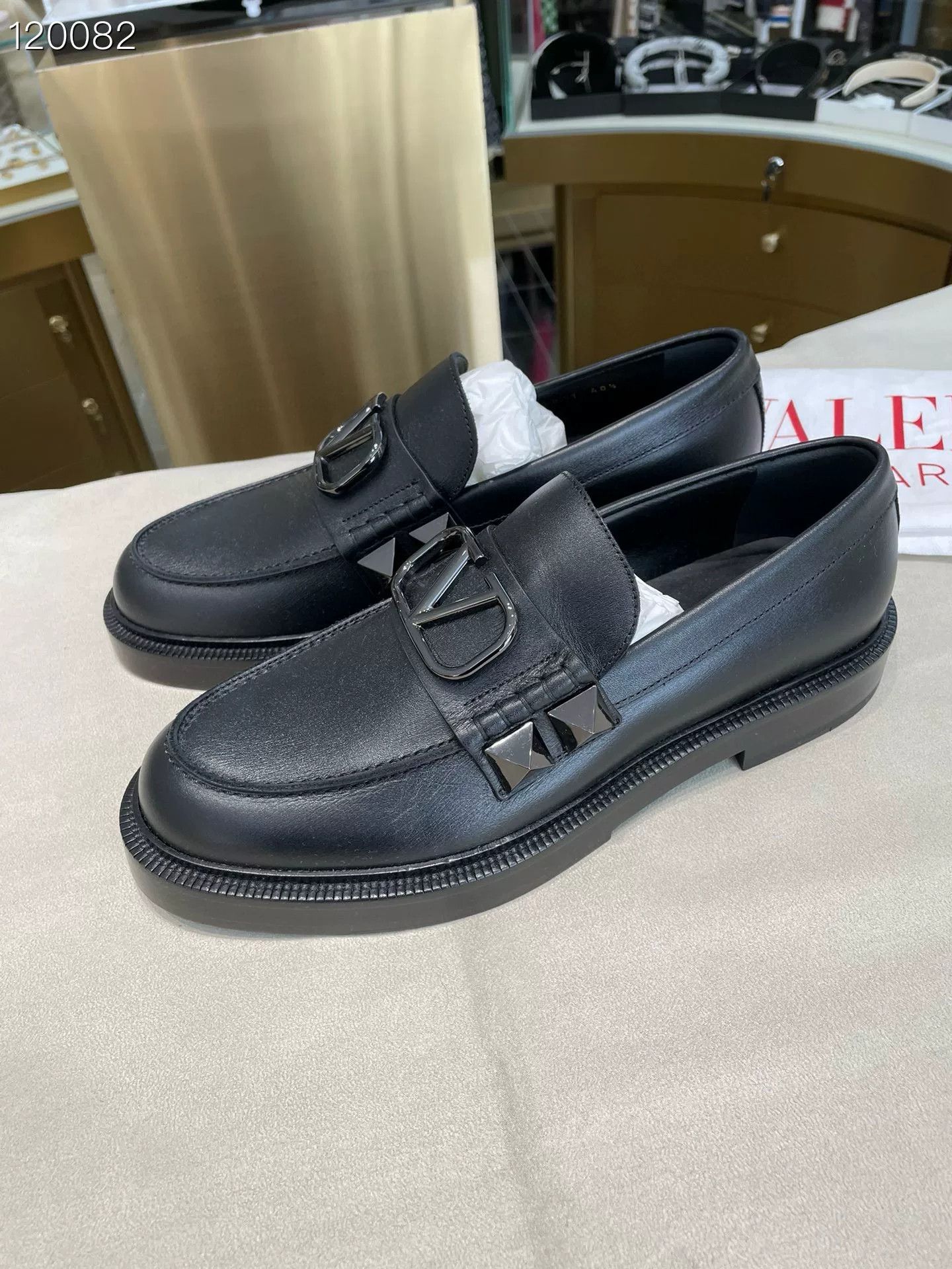 Valentino Valentino Men's Black Rivet Casual Business Shoes Size US 7.5 / EU 40-41 - 2 Thumbnail