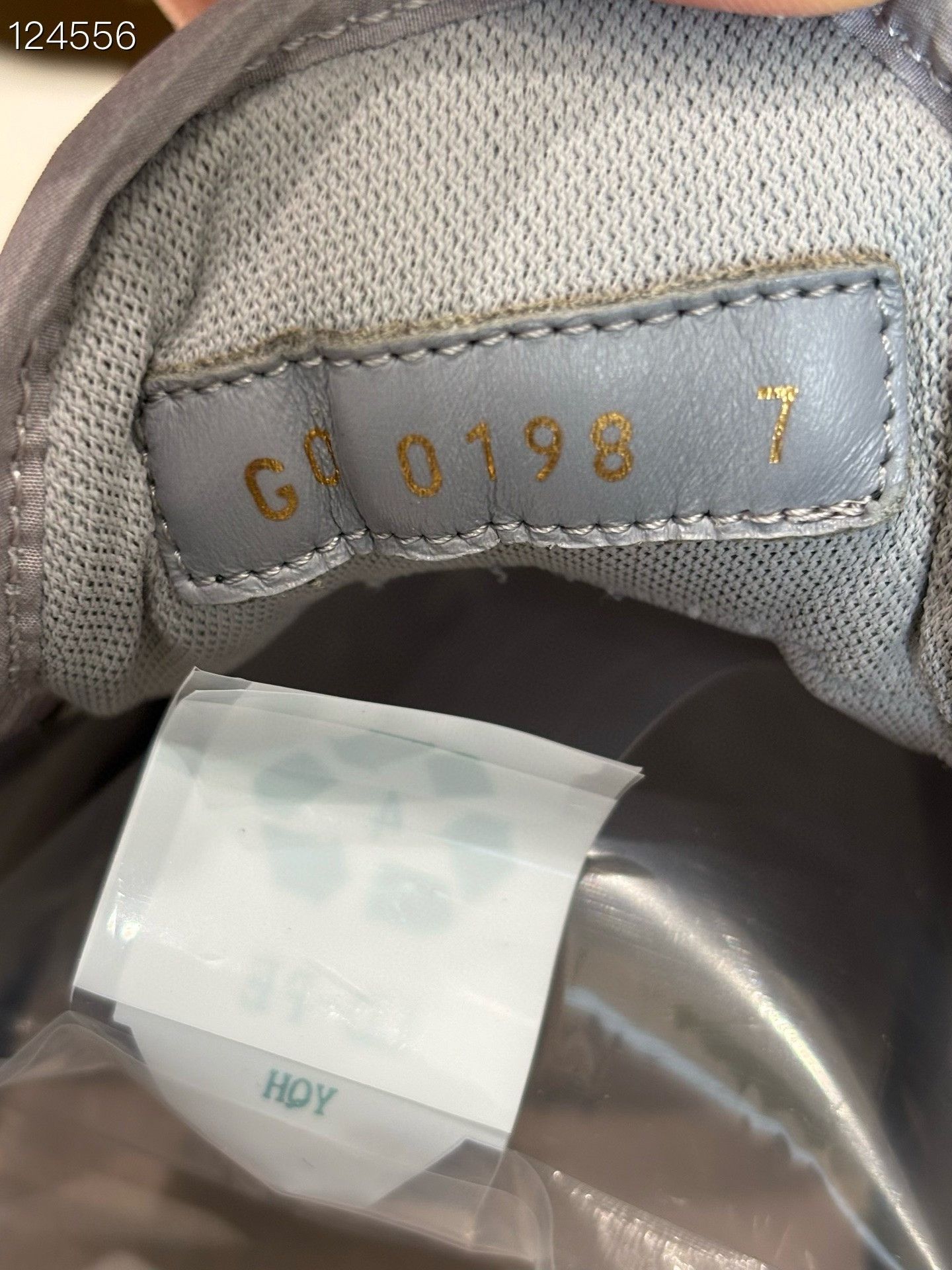 Louis Vuitton LV Run Away Gray Print Sneakers Size US 8 / EU 41 - 5 Thumbnail