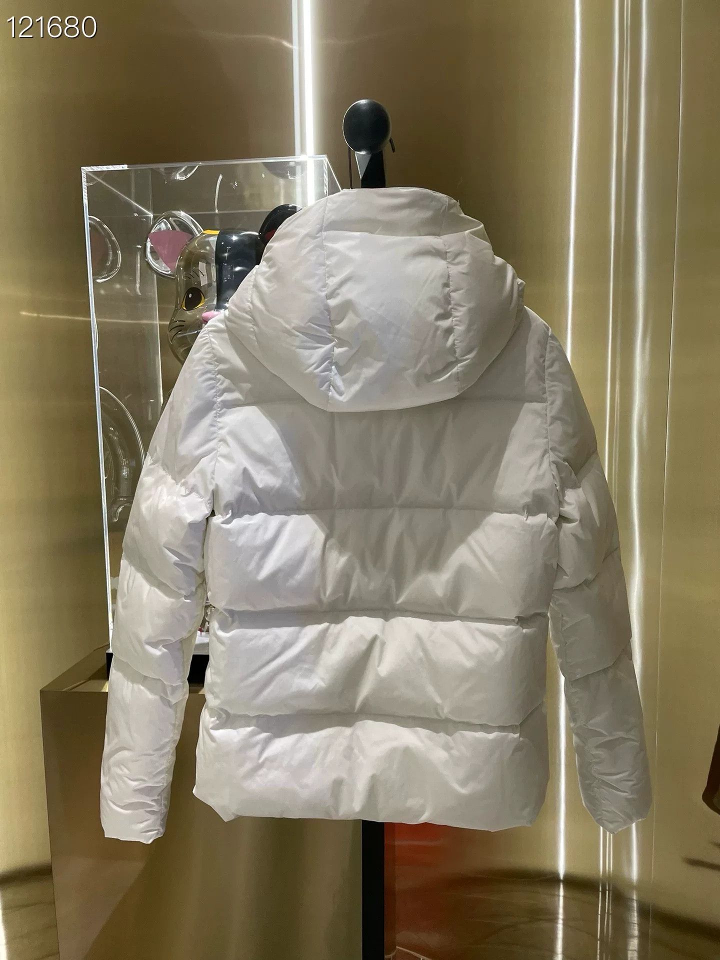 Fendi Fendi 080418C01 White Monster Short Down Jacket Size S / US 4 / IT 40 - 2 Thumbnail