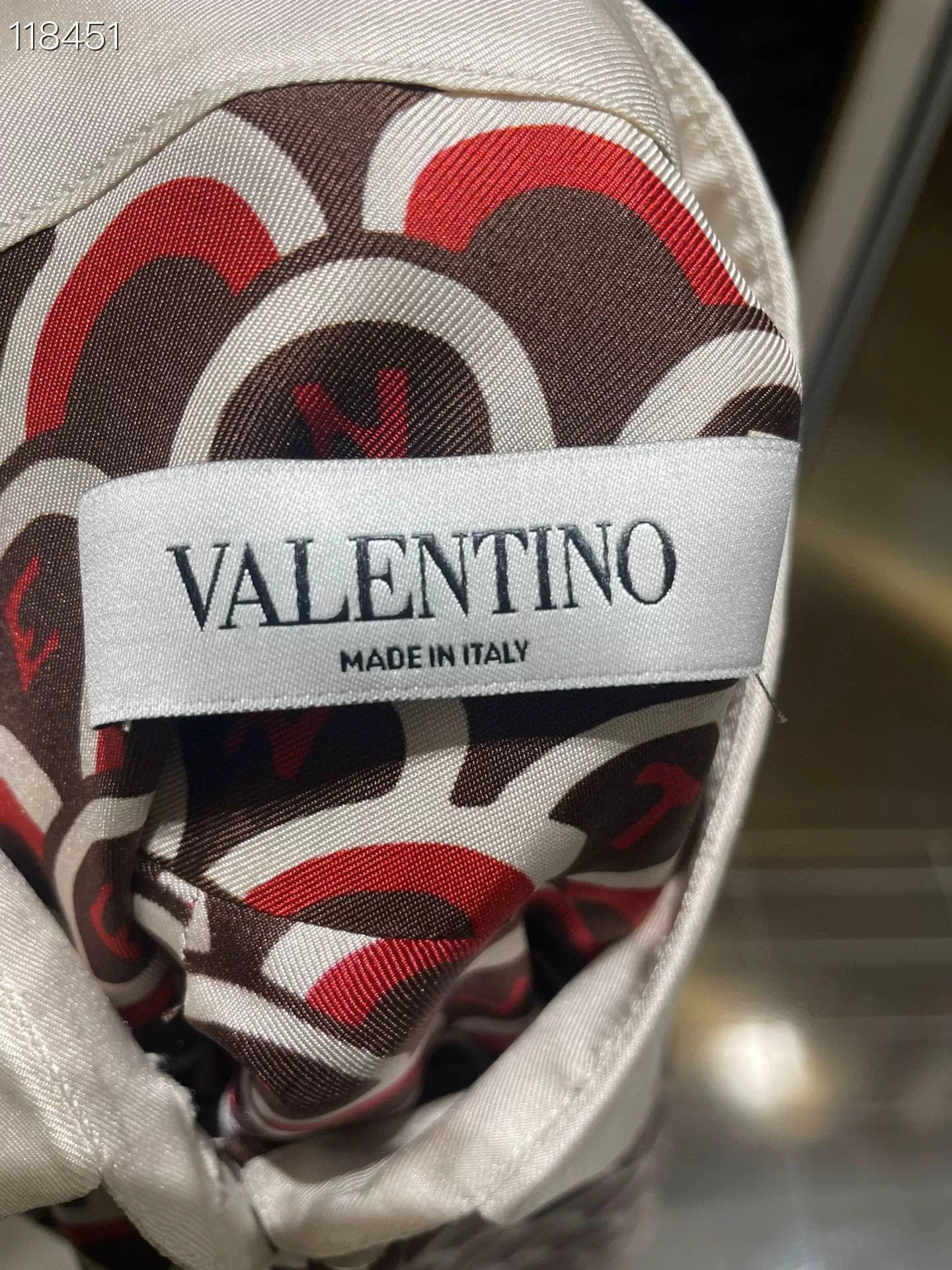Valentino Valentino Main Line Silk Shirt 078274 v513 Size US XXS / EU 40 - 4 Thumbnail
