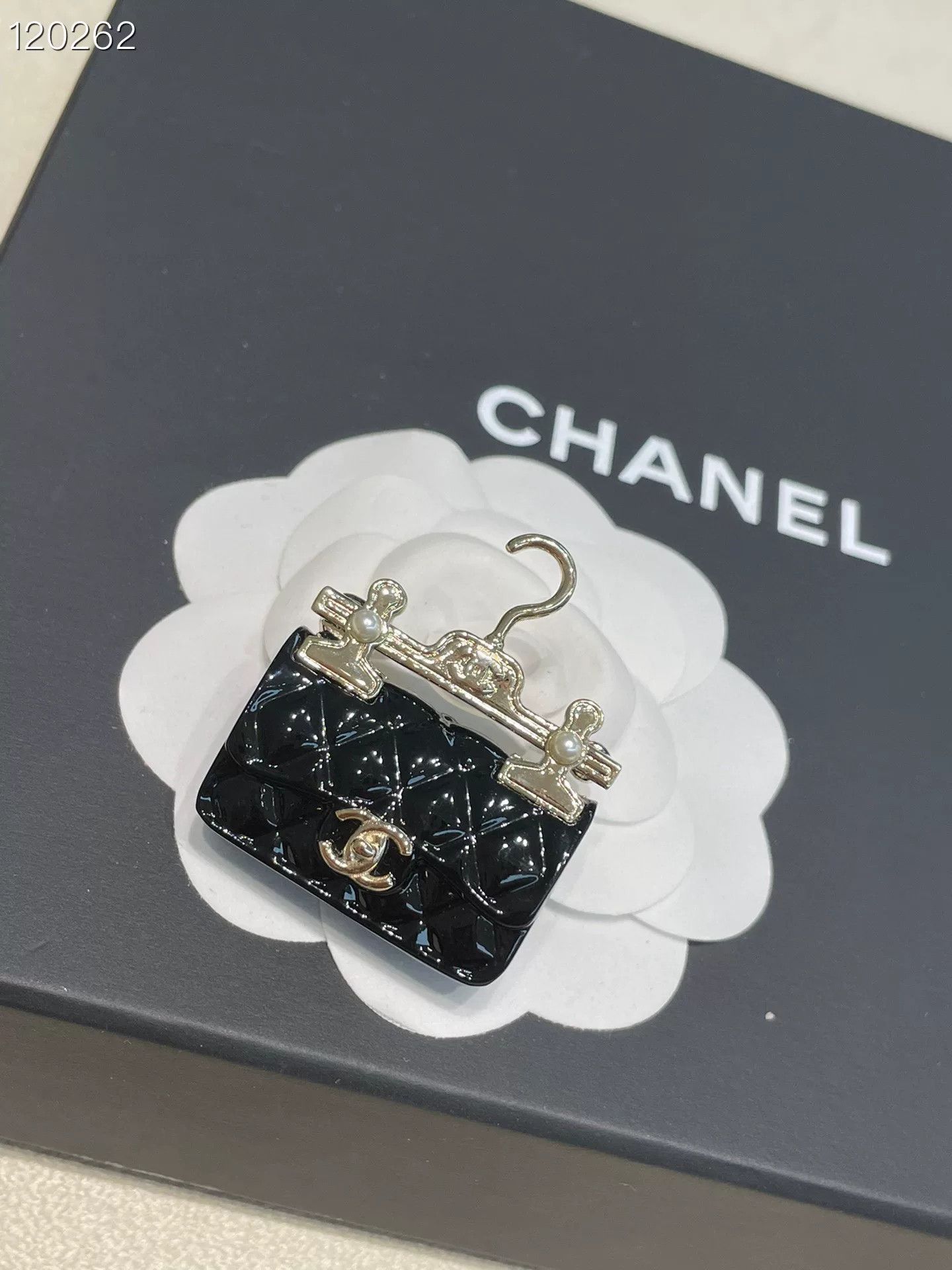 Chanel Chanel Black Bag Hanger Double C Brooch Size ONE SIZE - 2 Thumbnail