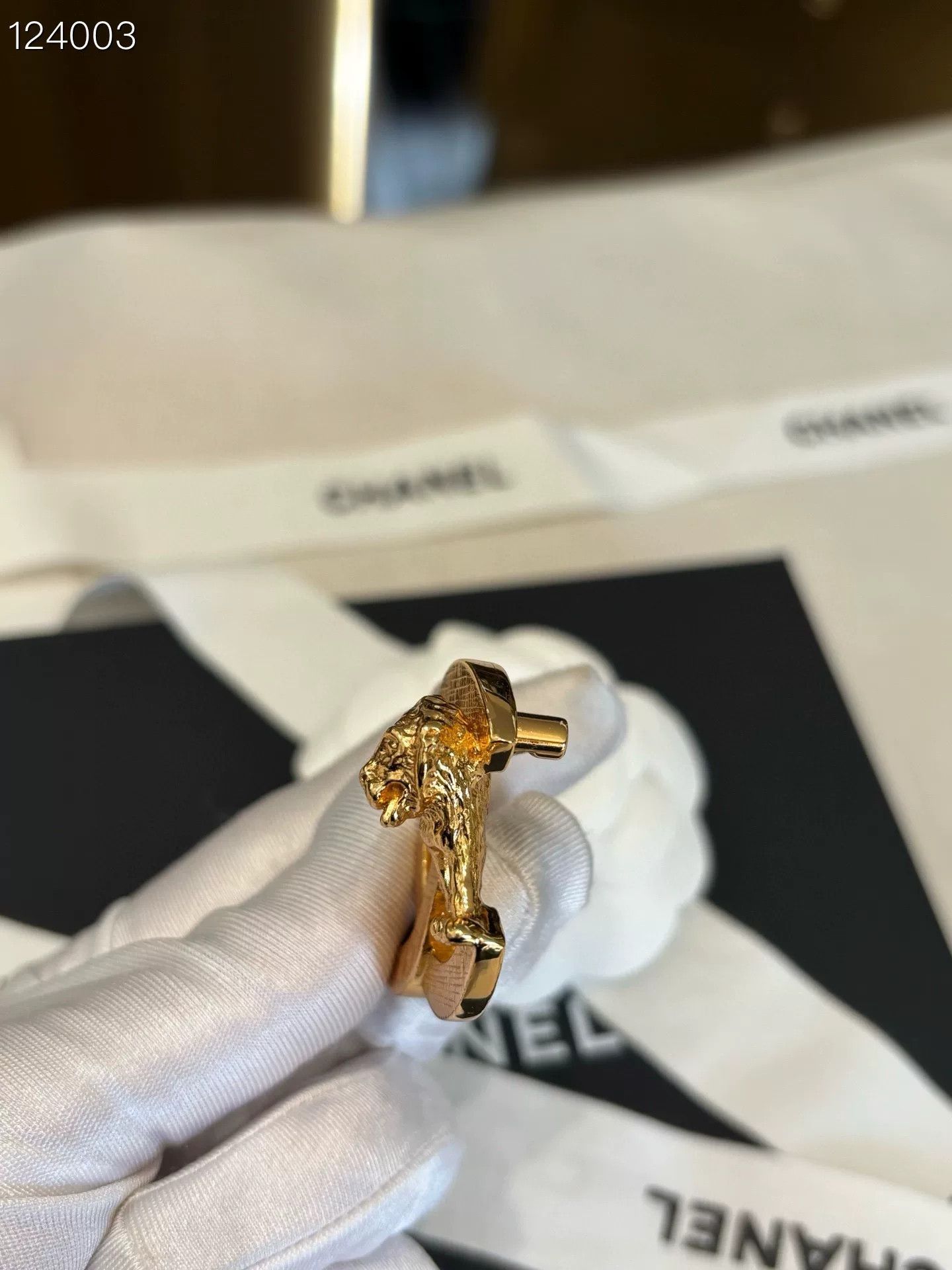 Chanel Chanel 22A Limited Double C Lion Brooch Size ONE SIZE - 3 Thumbnail