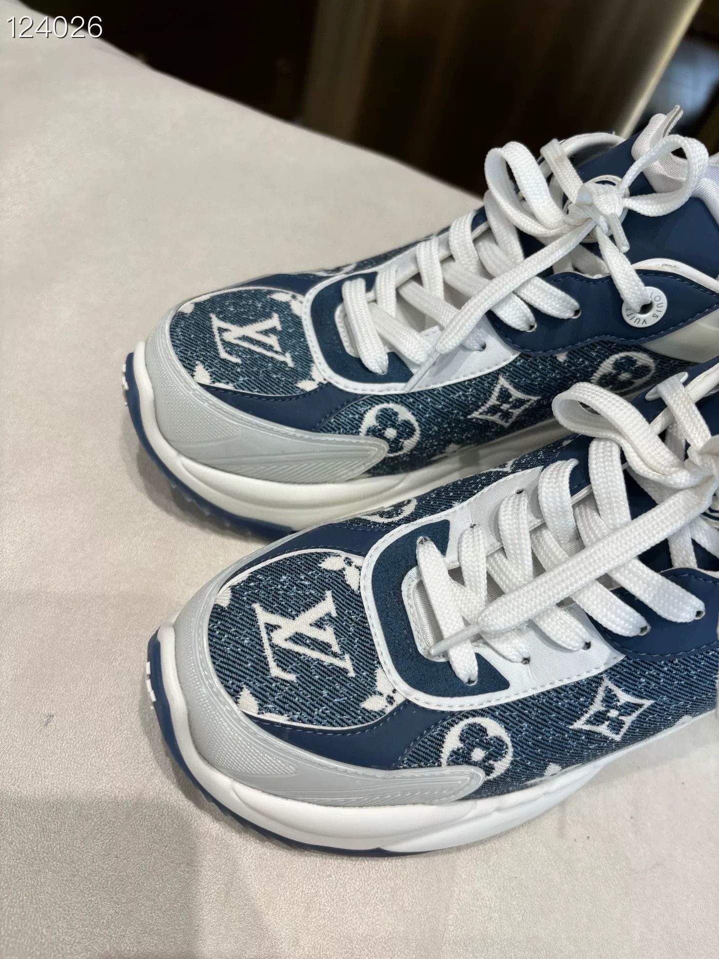 Louis Vuitton Louis Vuitton Blue Star Print Dad Shoes Size US 7 / IT 37 - 2 Thumbnail