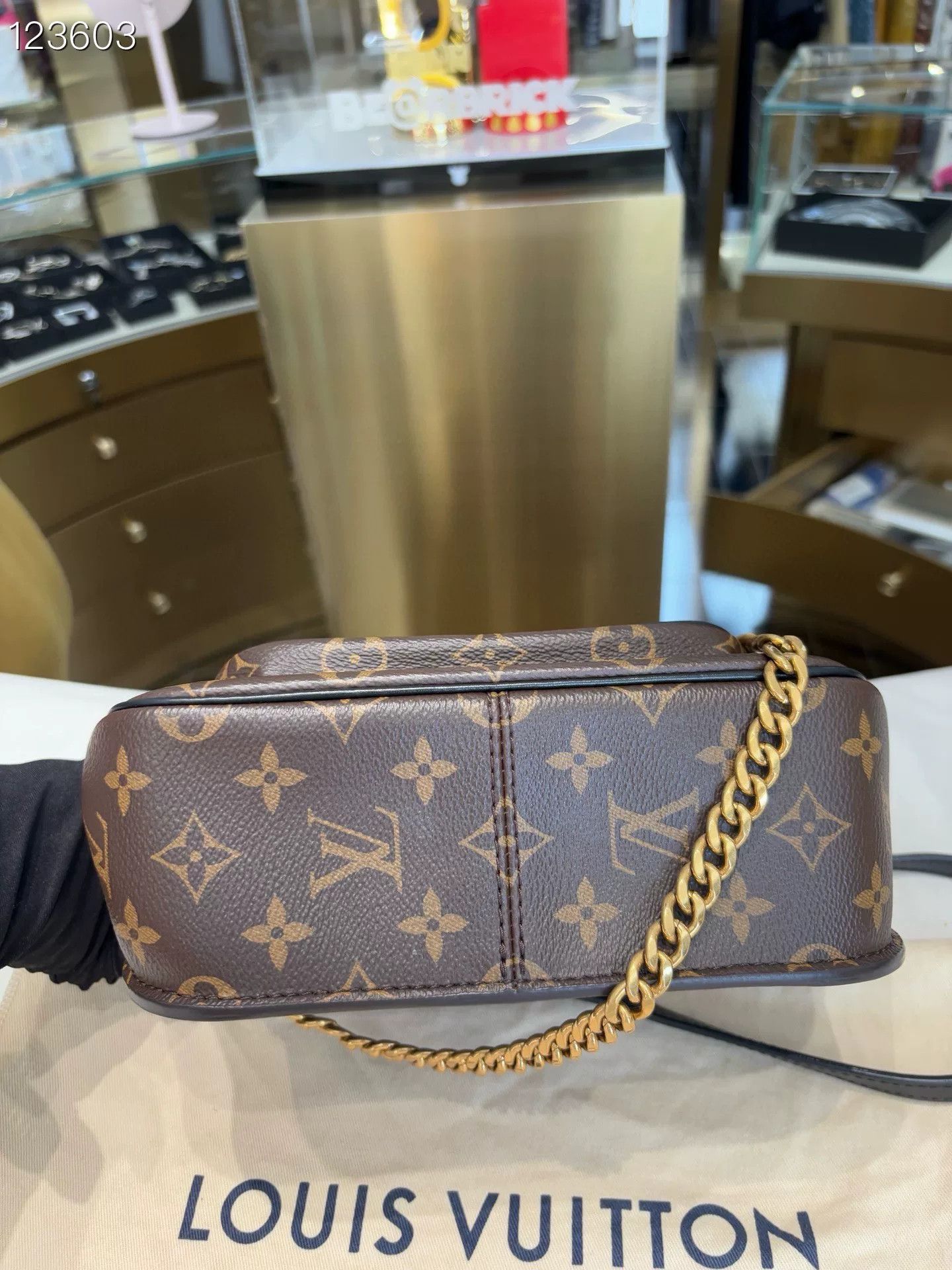 Louis Vuitton Louis Vuitton Passy Crossbody Shoulder Bag Size ONE SIZE - 5 Thumbnail
