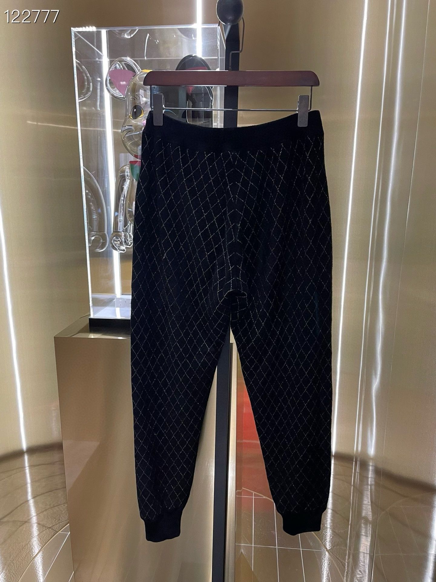 Chanel Chanel Quilted Velvet Black Trousers Size 38" / US 16 / IT 52 - 2 Thumbnail
