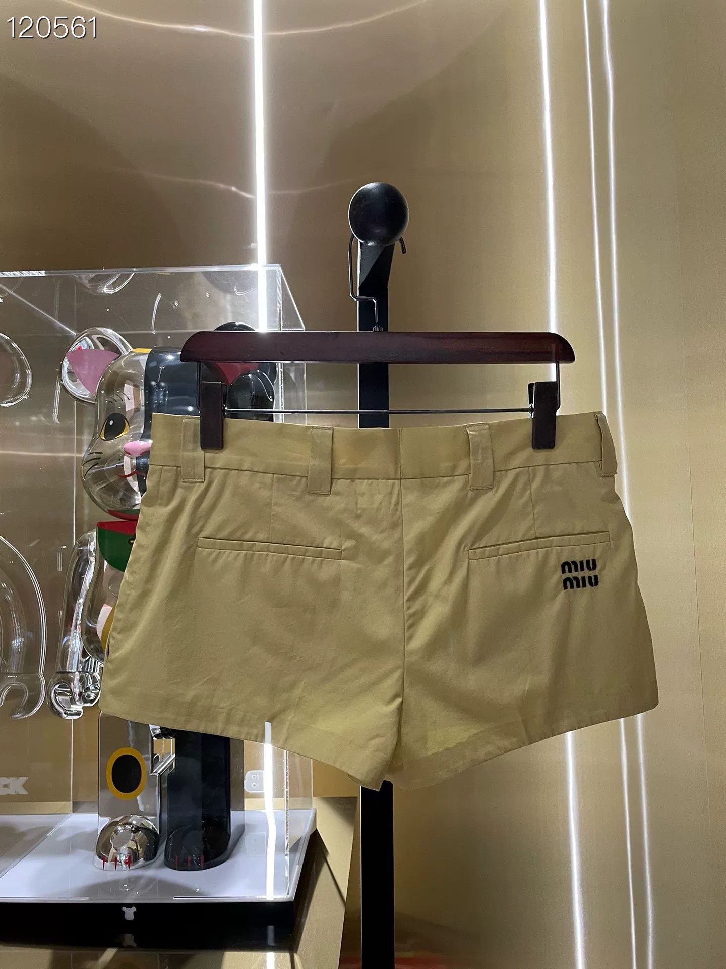 Miu Miu Miu Miu Summer Straight-Leg Shorts Size 38" / US 16 / IT 52 - 2 Thumbnail