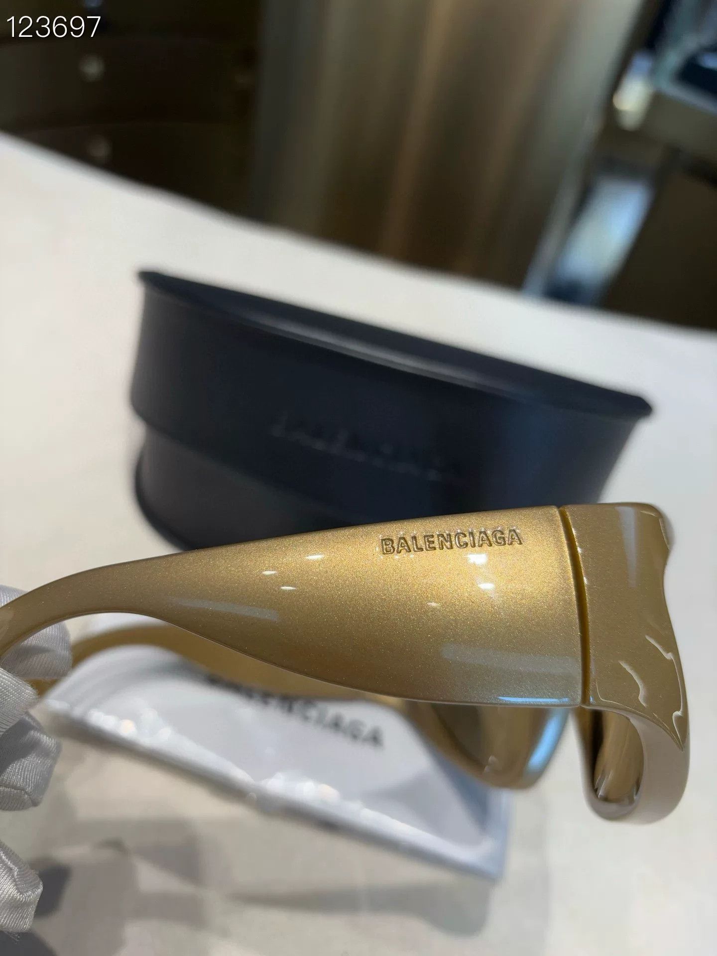 Balenciaga Balenciaga Reverse Xpander Gold Sunglasses Size ONE SIZE - 4 Thumbnail
