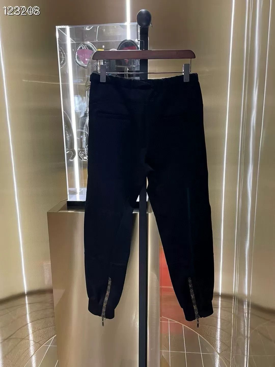 Louis Vuitton Louis Vuitton Biker Pants Size 38 Size 38" / US 16 / IT 52 - 2 Thumbnail