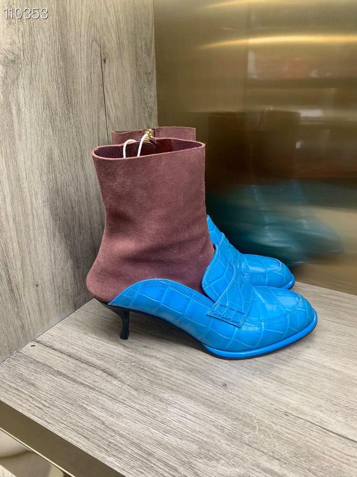 Loewe Loewe Sky Blue Crocodile Ankle Boots Size US 6 / IT 36 - 3 Thumbnail