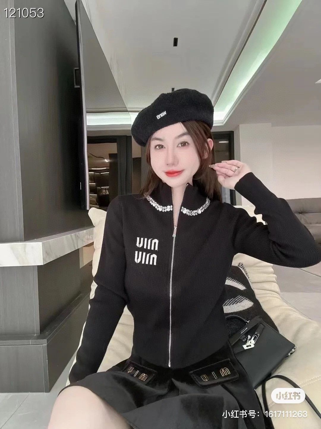 Miu Miu Miumiu Logo Embroidered Diamante Turtleneck Sweater Size S / US 4 / IT 40 - 8 Thumbnail