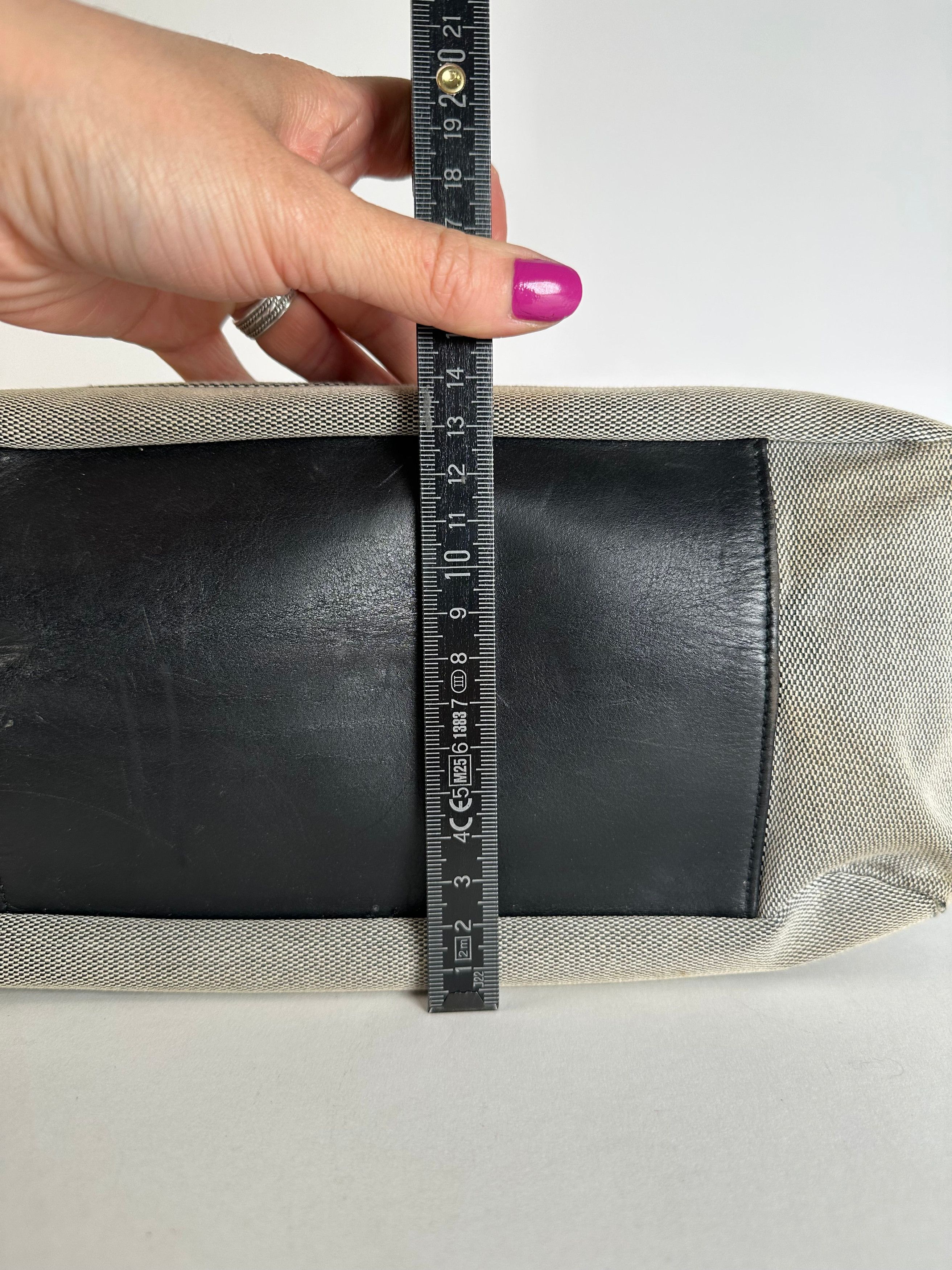Gucci Vintage Bamboo Top Handle Canvas Handbag Grey Black Size ONE SIZE - 15 Thumbnail