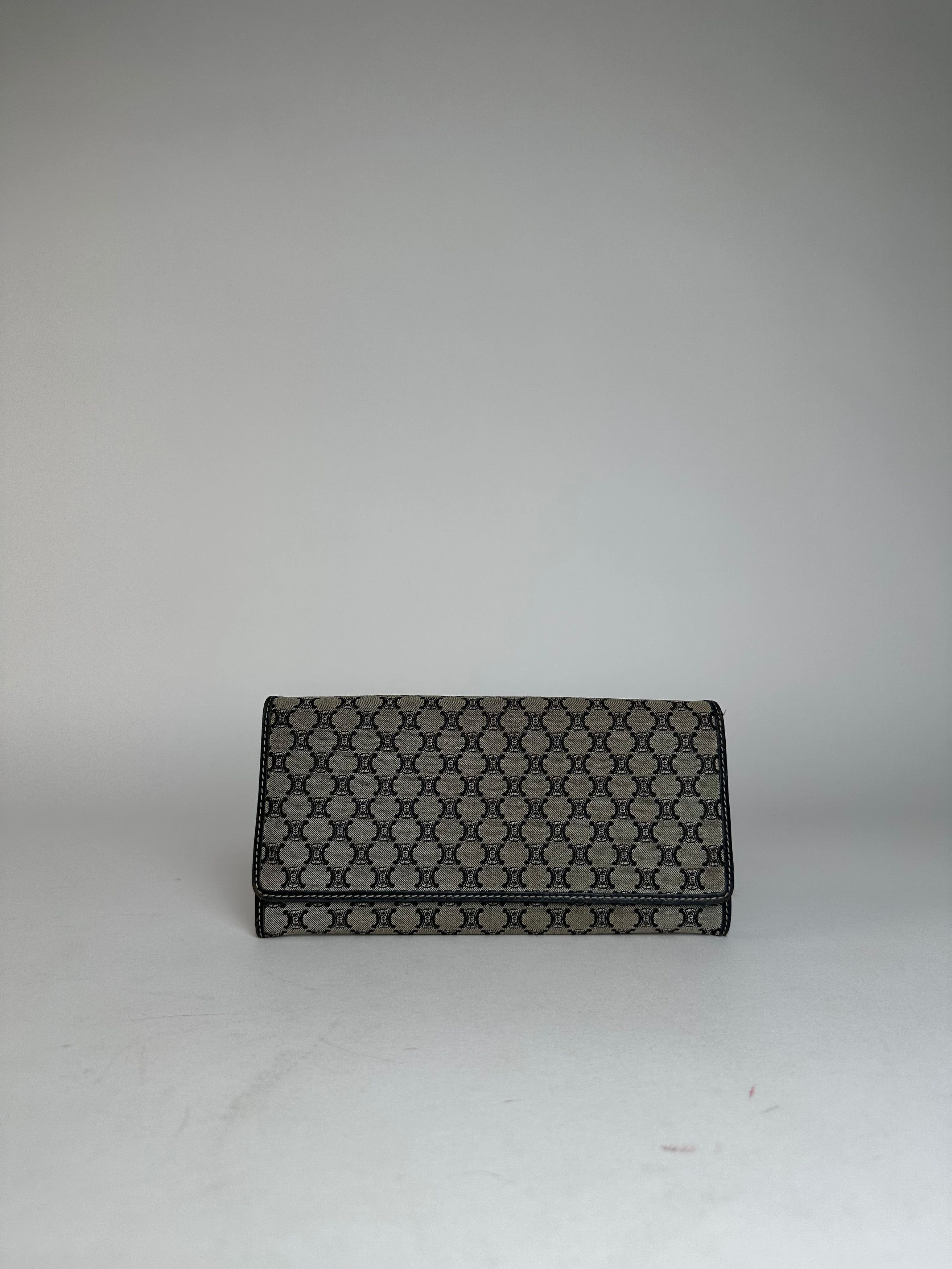 Celine Vintage Paris Triomphe Monogram Long Wallet Grey Black Size ONE SIZE - 8 Thumbnail