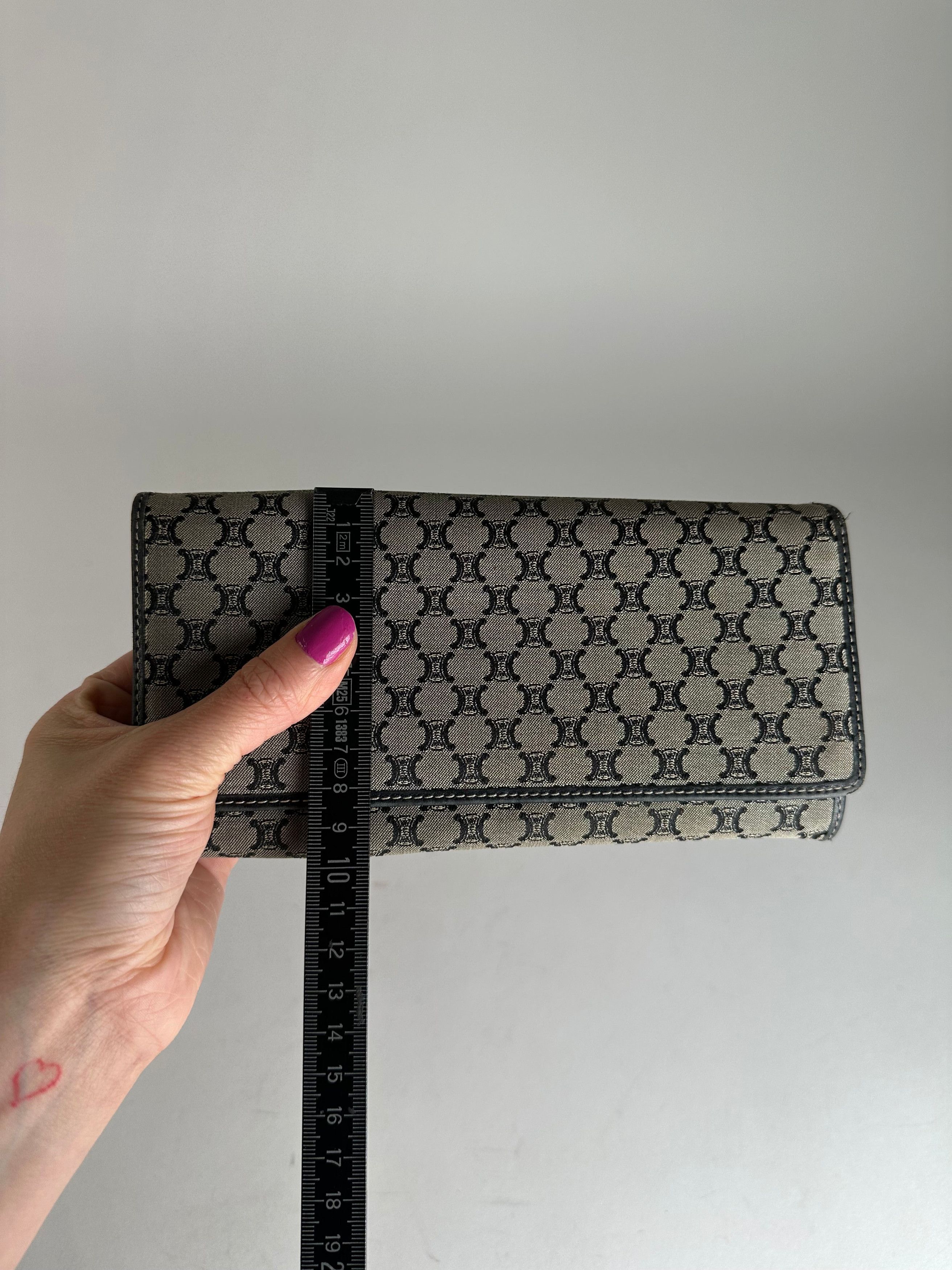 Celine Vintage Paris Triomphe Monogram Long Wallet Grey Black Size ONE SIZE - 7 Thumbnail