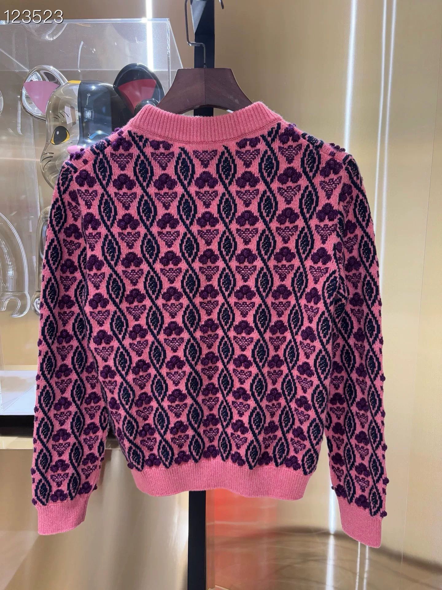 Chanel Chanel 22K Camellia Pink Knit Sweater Size XS / US 0-2 / IT 36-38 - 2 Thumbnail