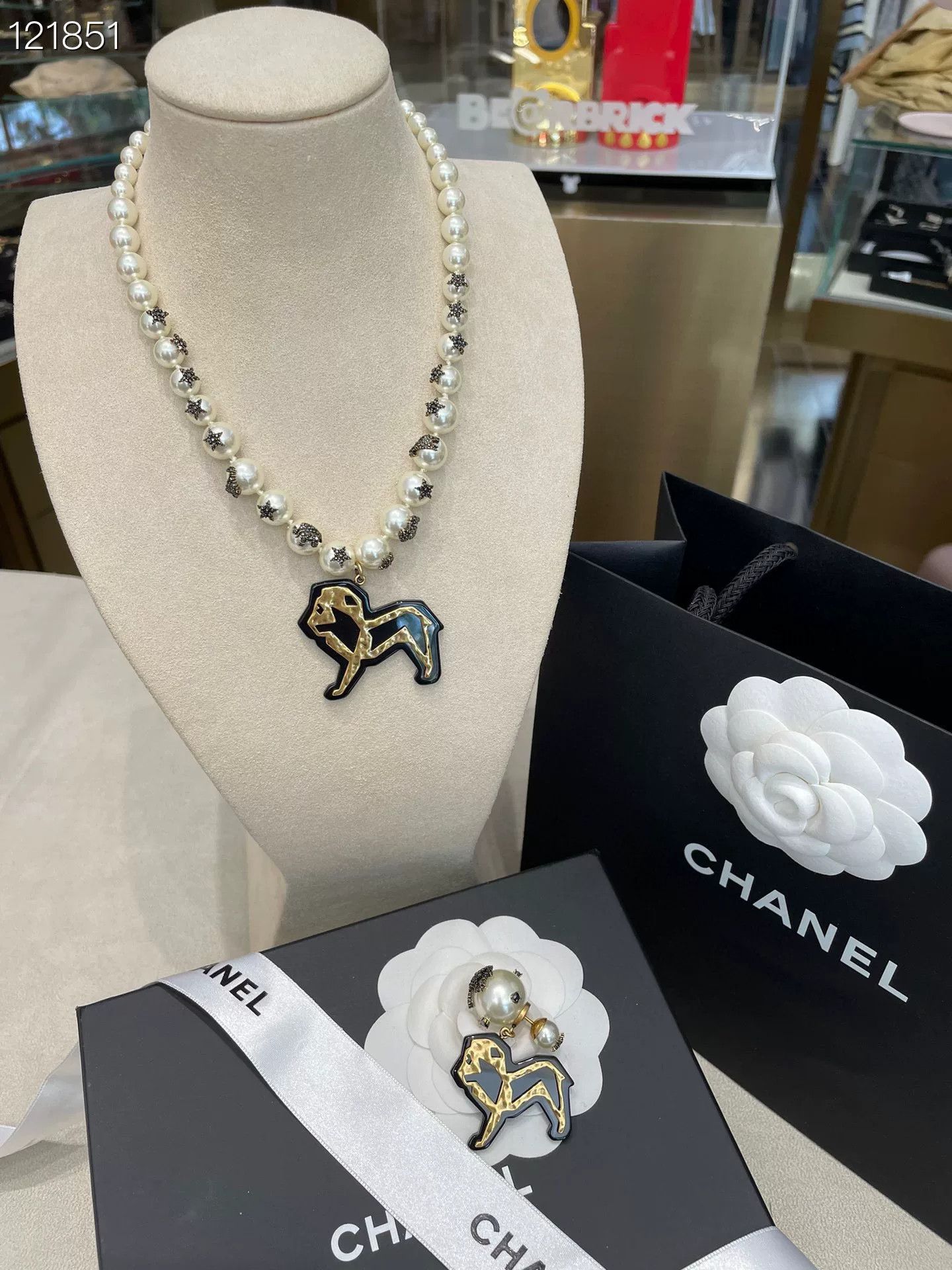 Dior Dior Limited Single Lion Earring Size ONE SIZE - 5 Thumbnail