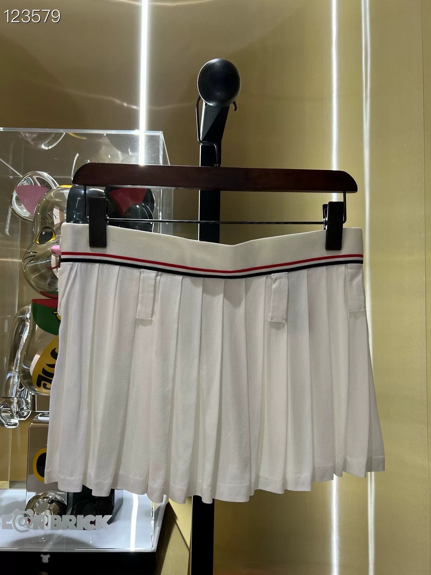 Miu Miu Miu Miu White Striped Logo Pleated Tennis Skirt Size 36" / US 14 / IT 50 - 2 Thumbnail