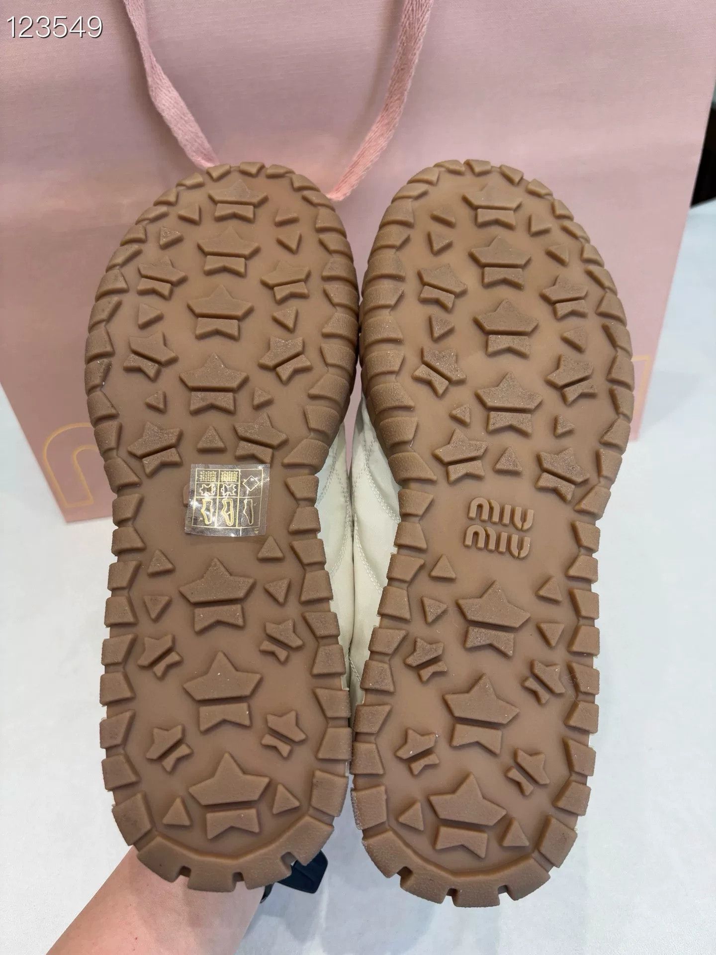 Miu Miu MiuMiu Retro Training Shoes 040771 Size US 7 / IT 37 - 7 Thumbnail