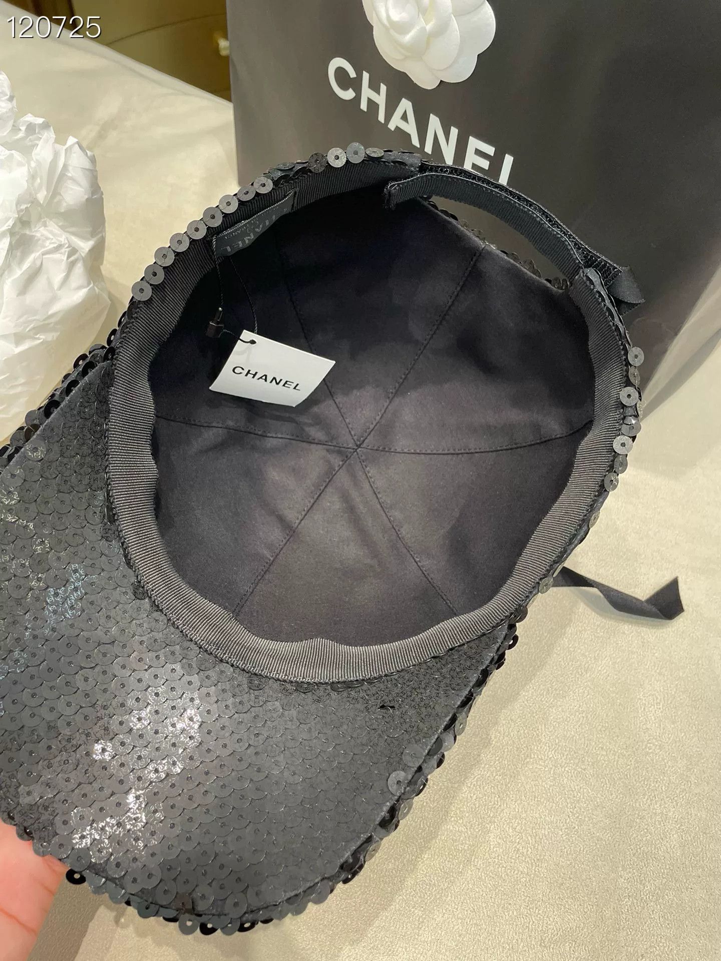 Chanel Chanel 23C Black Sequin Baseball Cap Size ONE SIZE - 6 Thumbnail