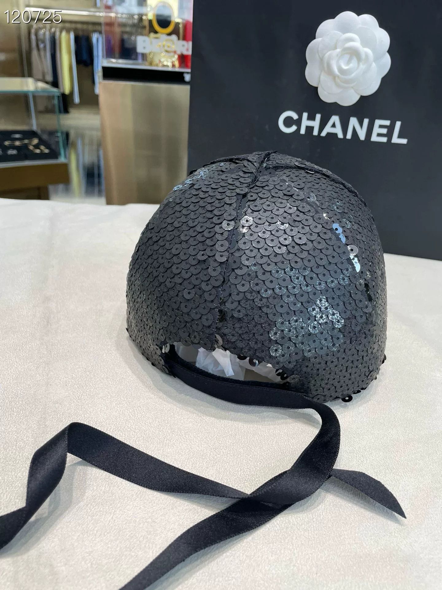 Chanel Chanel 23C Black Sequin Baseball Cap Size ONE SIZE - 4 Thumbnail