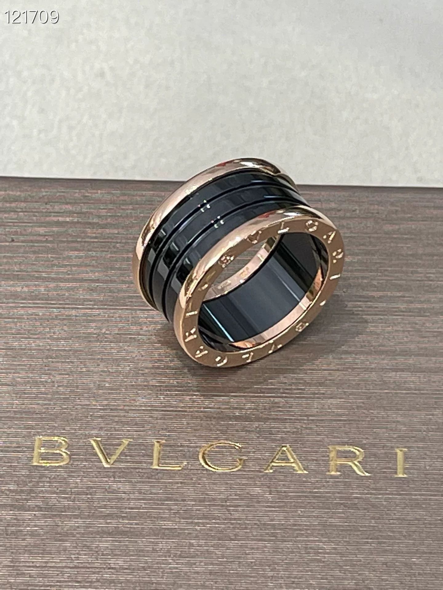 Bvlgari Bvlgari Black Ceramic Rose Gold Spring Ring Size ONE SIZE - 3 Thumbnail