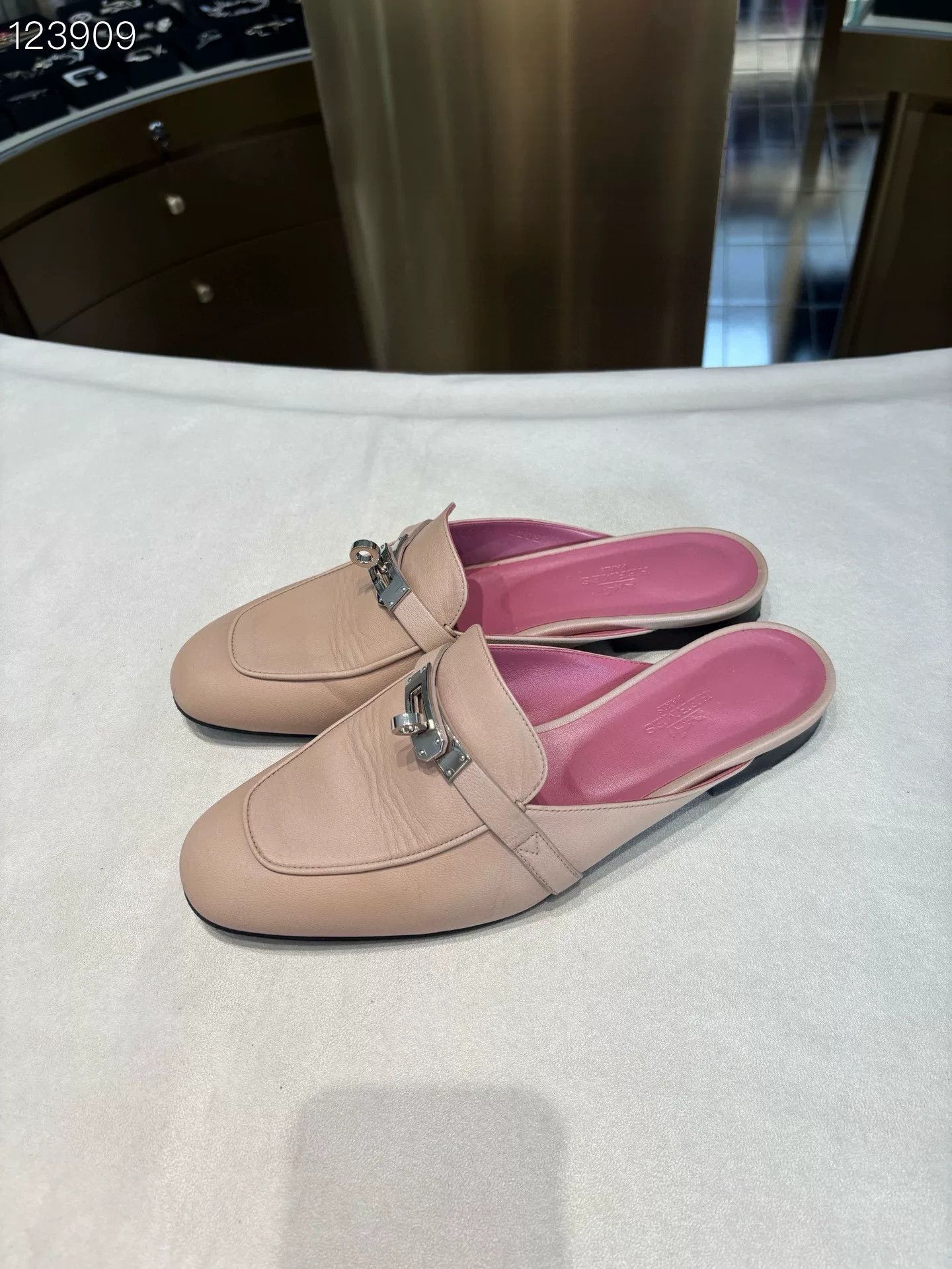 Hermes Hermès Kelly Pink Mule Slippers Size US 7 / IT 37 - 2 Thumbnail