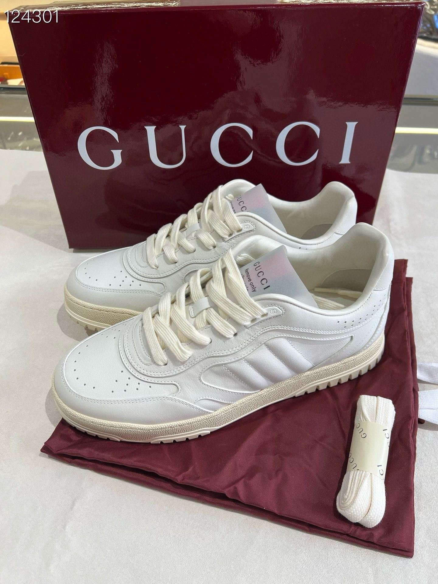 Gucci Gucci Red Green Stripe White Sneakers Size US 9 / EU 42 - 2 Thumbnail