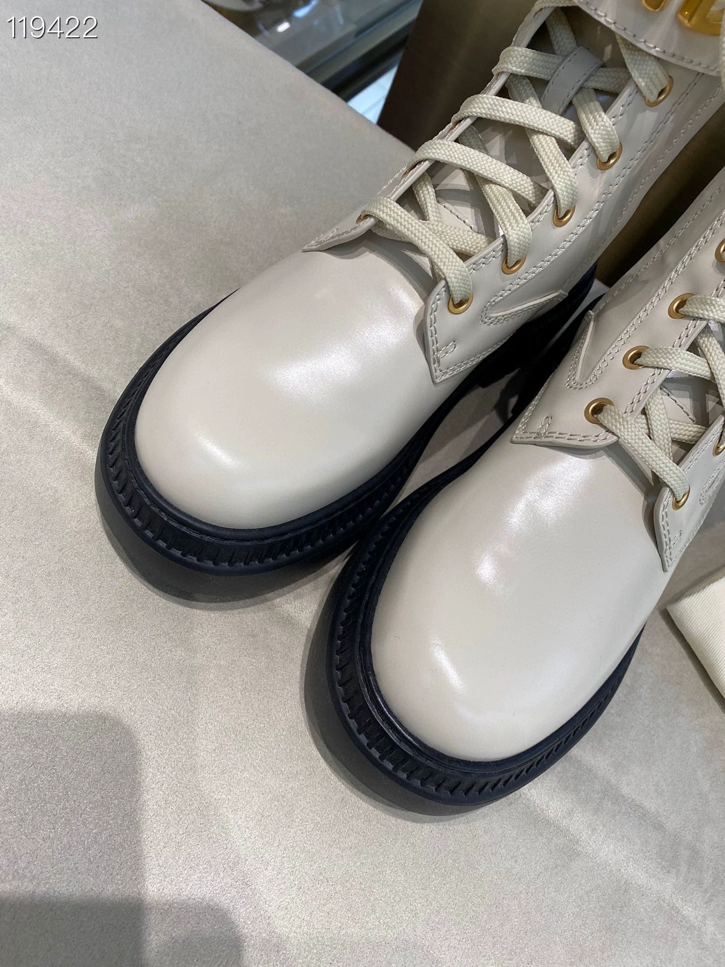 Fendi Fendi 078978 v519 Martin Boots Size US 6 / IT 36 - 3 Thumbnail