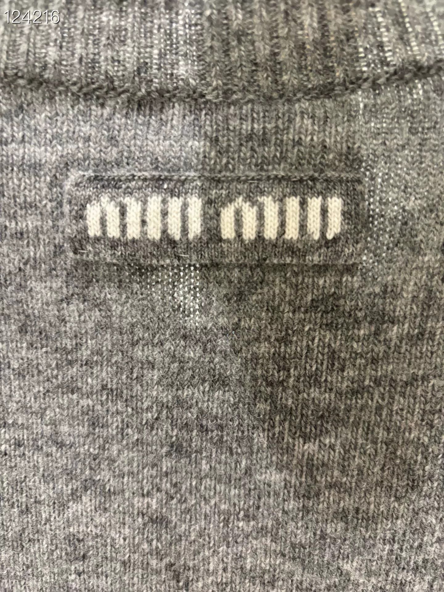 Miu Miu Miu Miu Gray Short Wool Sweater Size M / US 6-8 / IT 42-44 - 5 Thumbnail