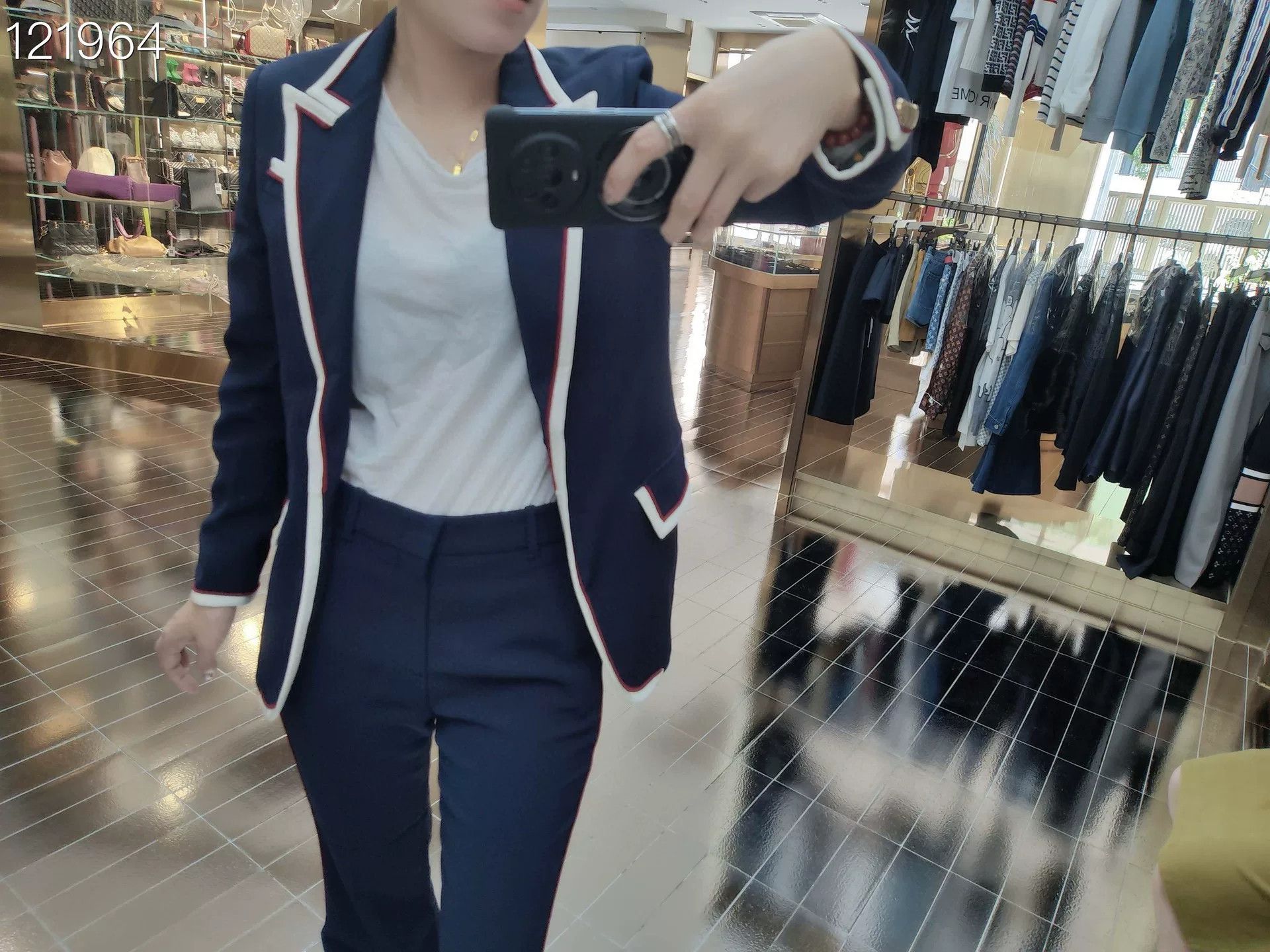 Gucci Gucci Women's Casual Color-Blocked Lapel Suit Size S / US 4 / IT 40 - 2 Thumbnail