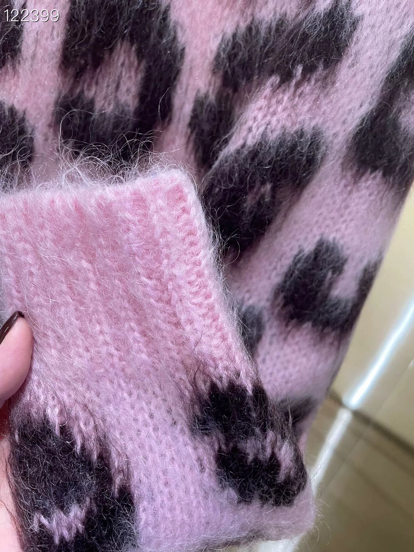 Miu Miu Miumiu Mohair Pink Knit Cardigan Size S / US 4 / IT 40 - 3 Thumbnail