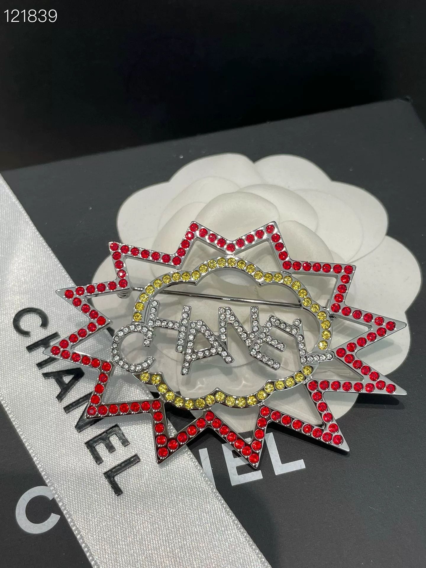 Chanel Chanel Crystal Cloud Brooch Size ONE SIZE - 2 Thumbnail