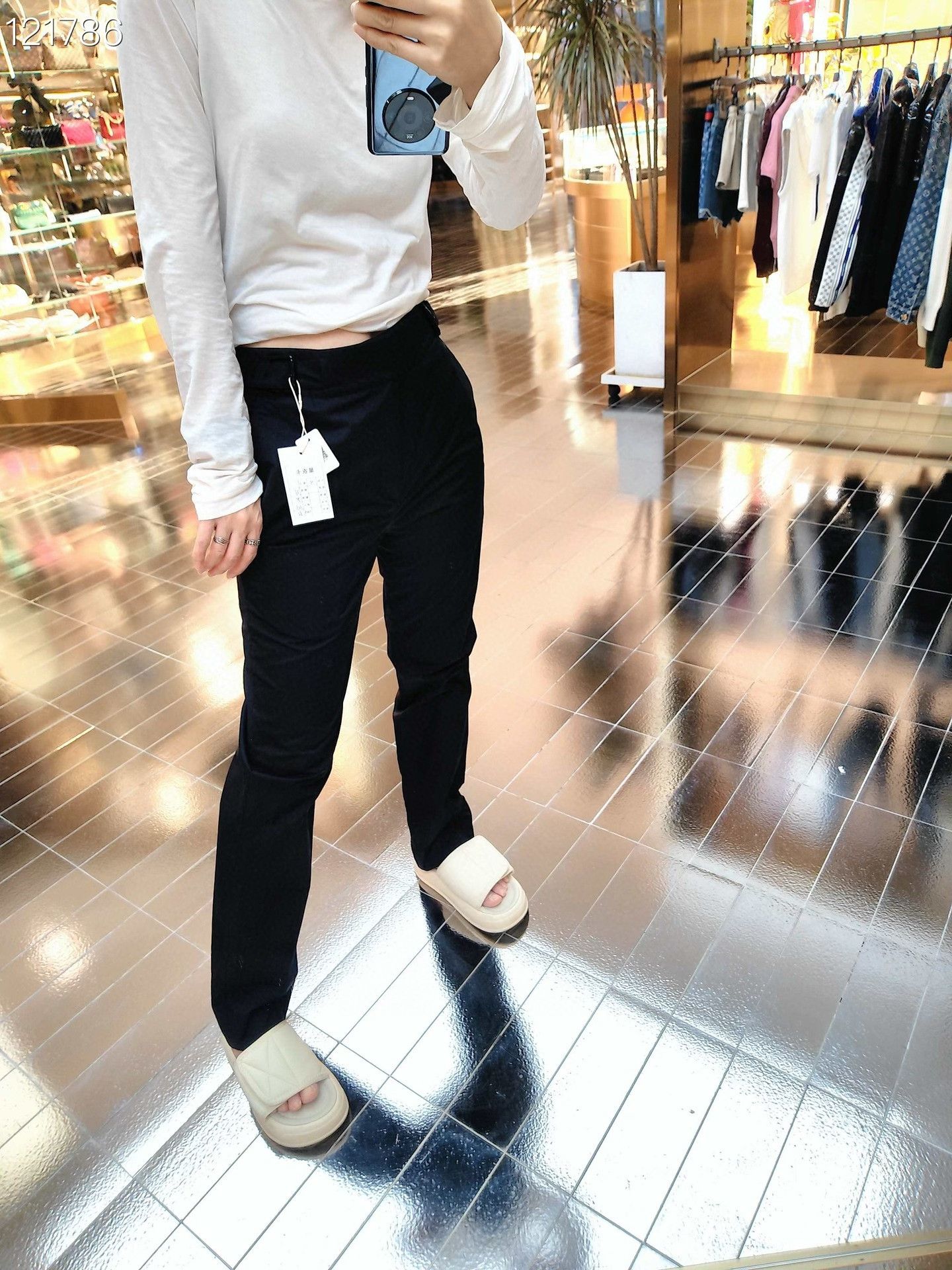 Louis Vuitton Louis Vuitton Relaxed Straight-Leg Pants Size US 27 - 7 Thumbnail
