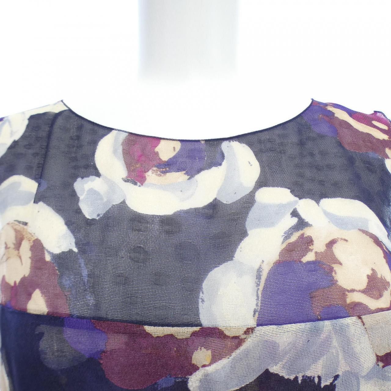 Chanel Chanel Chanel Silk Dress Textile Dresses P37299V26500 DUTY FREE for USA Size ONE SIZE - 5 Thumbnail