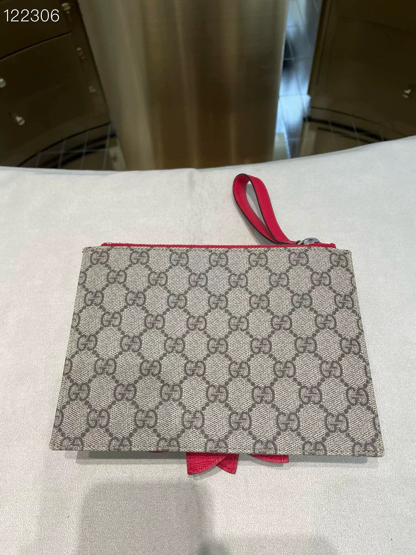 Gucci Gucci Colorful Bow Handbag Size ONE SIZE - 2 Thumbnail