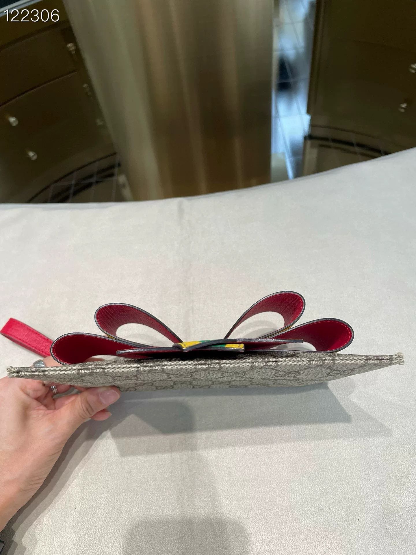 Gucci Gucci Colorful Bow Handbag Size ONE SIZE - 3 Thumbnail