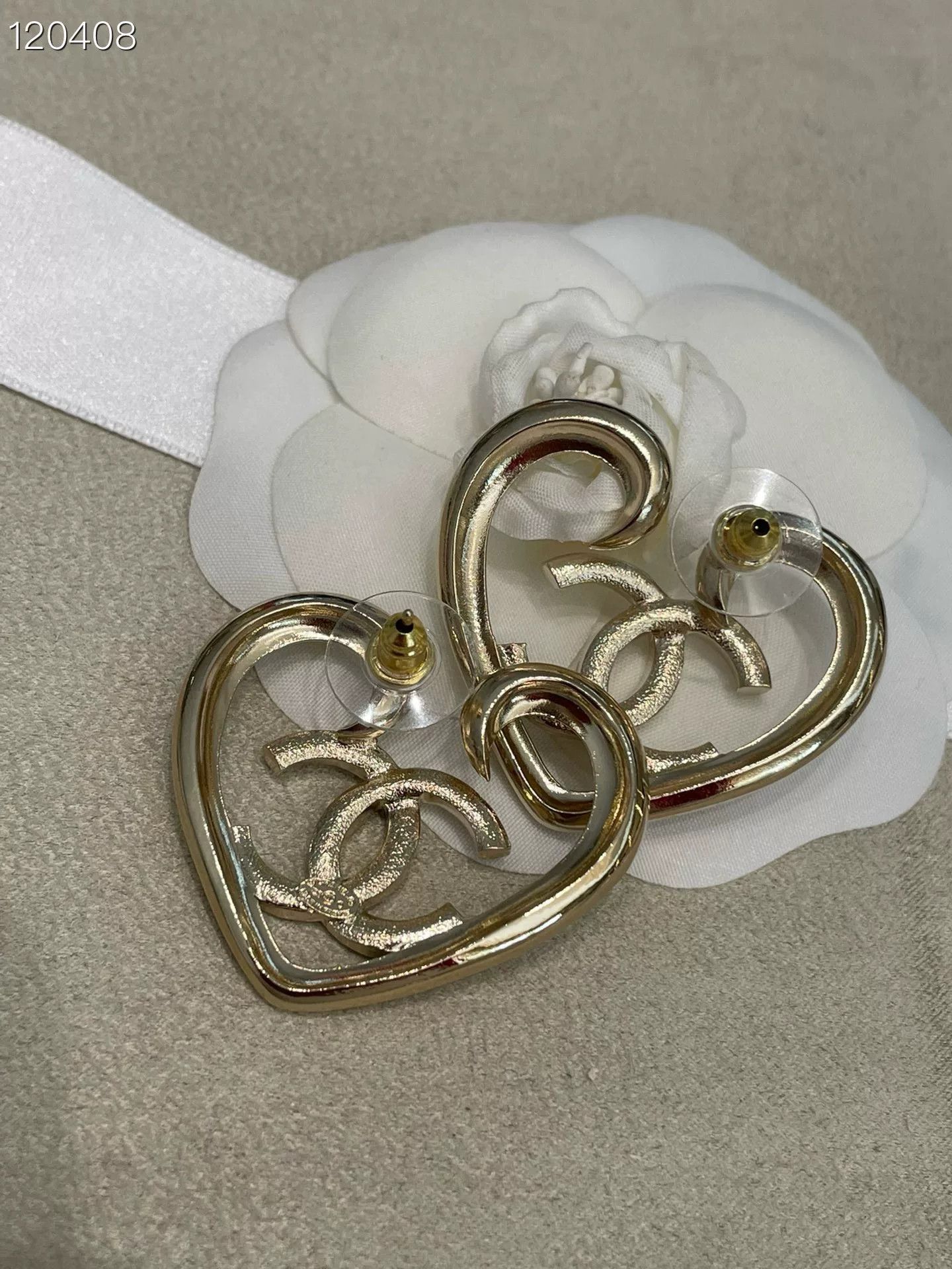 Chanel Chanel Large Heart Earrings 23C Size ONE SIZE - 4 Thumbnail