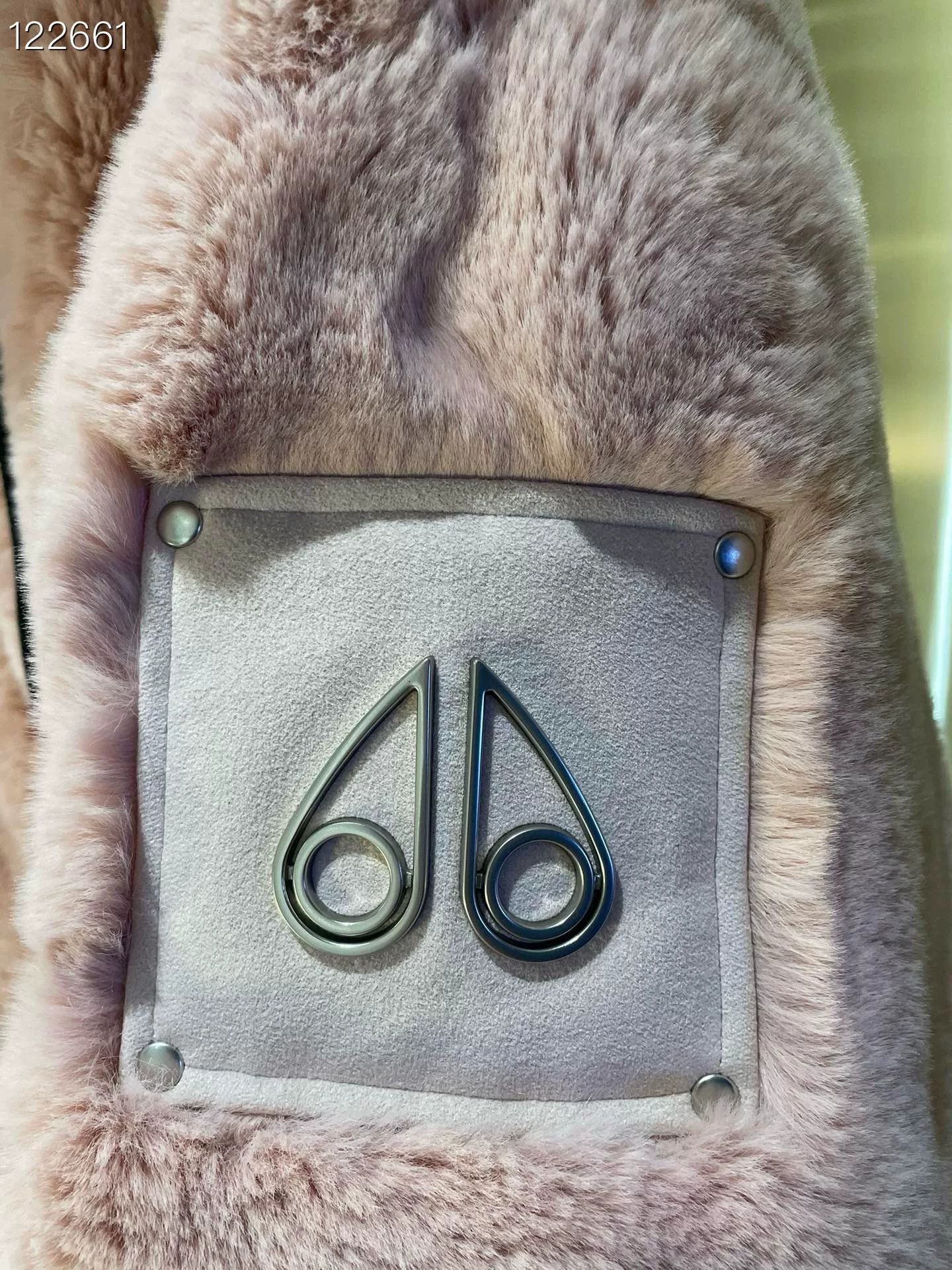 Moose Knuckles Moose Knuckles Rabbit Year Limited Hooded Fur Coat Size XS / US 0-2 / IT 36-38 - 3 Thumbnail
