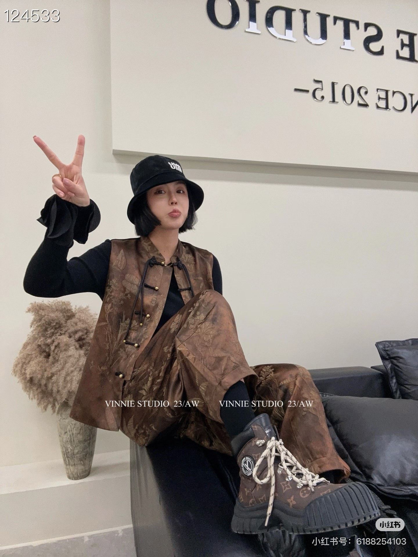 Louis Vuitton Louis Vuitton Monogram Ruby Martin Boots Size US 5.5 / IT 35.5 - 8 Thumbnail
