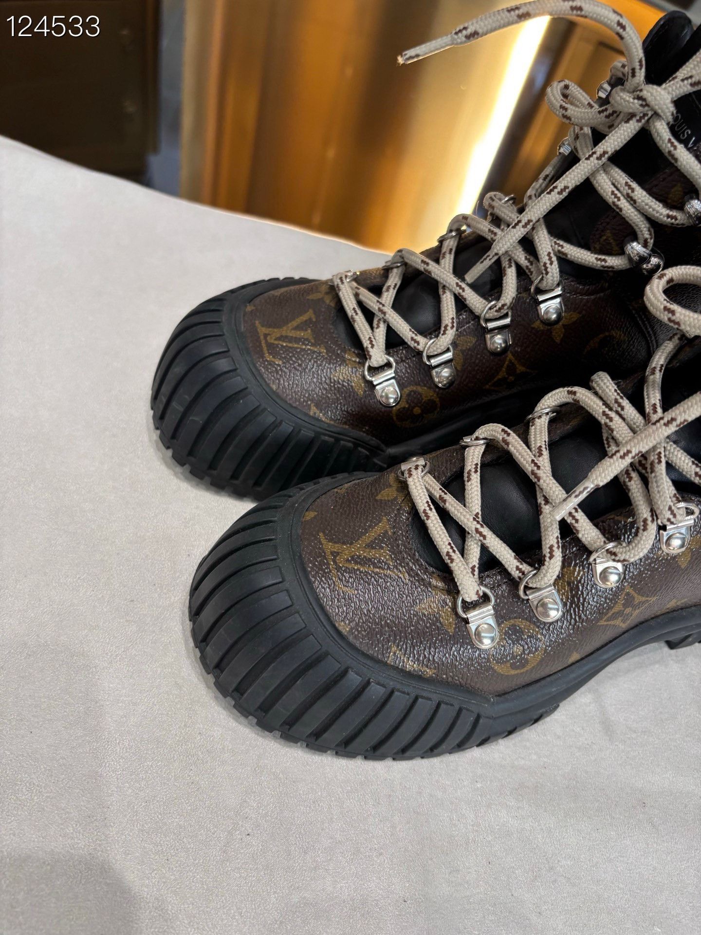 Louis Vuitton Louis Vuitton Monogram Ruby Martin Boots Size US 5.5 / IT 35.5 - 2 Thumbnail