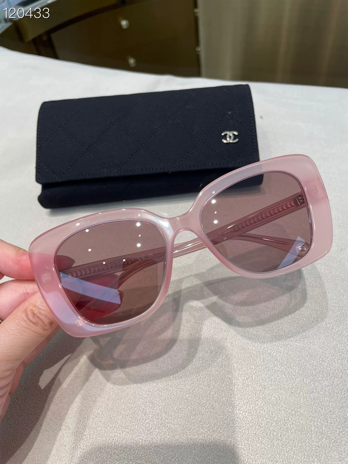 Chanel Chanel 2023 Summer Pink Jelly Sunglasses Size ONE SIZE - 2 Thumbnail