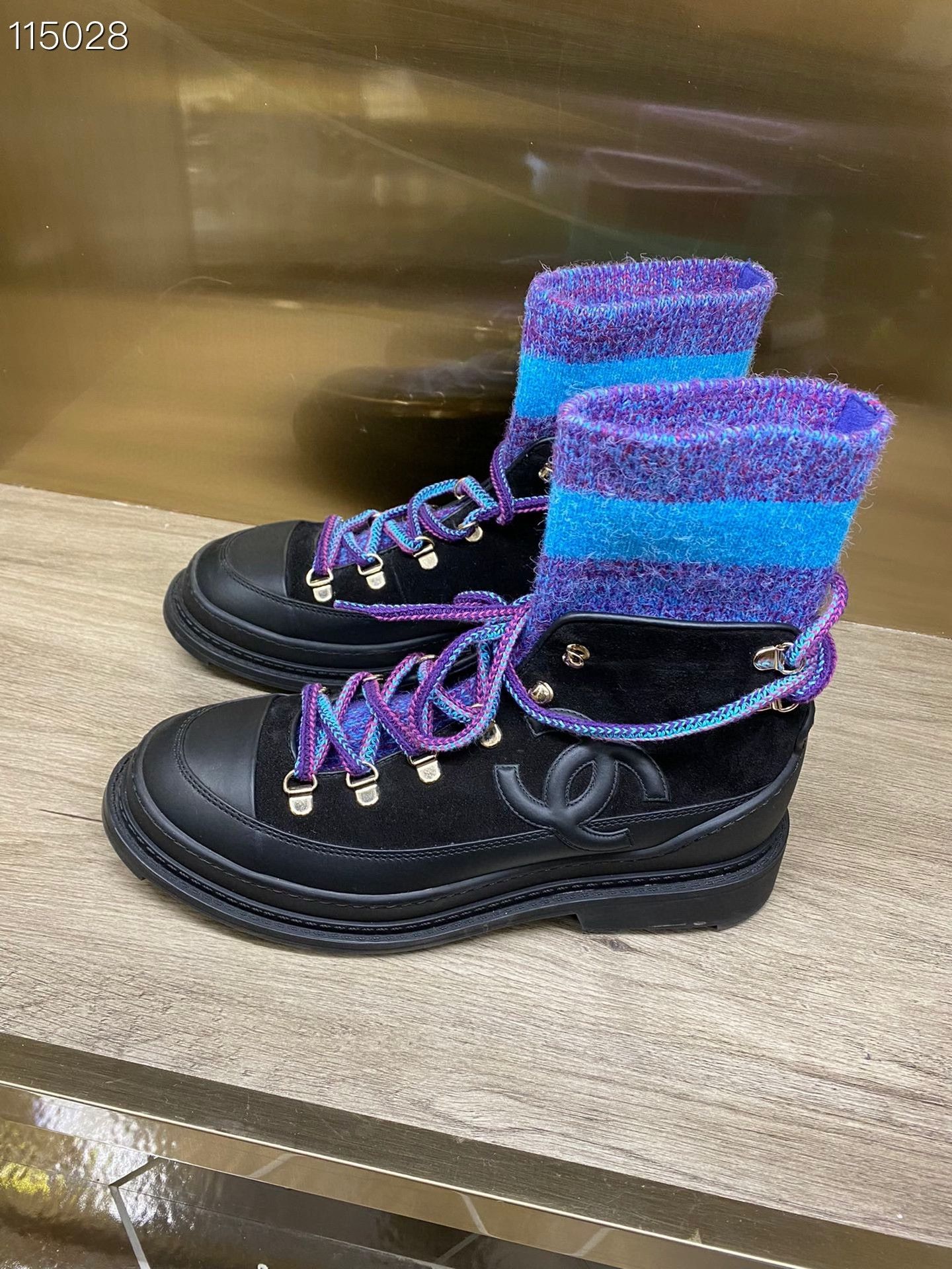 Chanel Chanel Autumn Winter Colorblock Boots Size US 7 / IT 37 - 2 Thumbnail