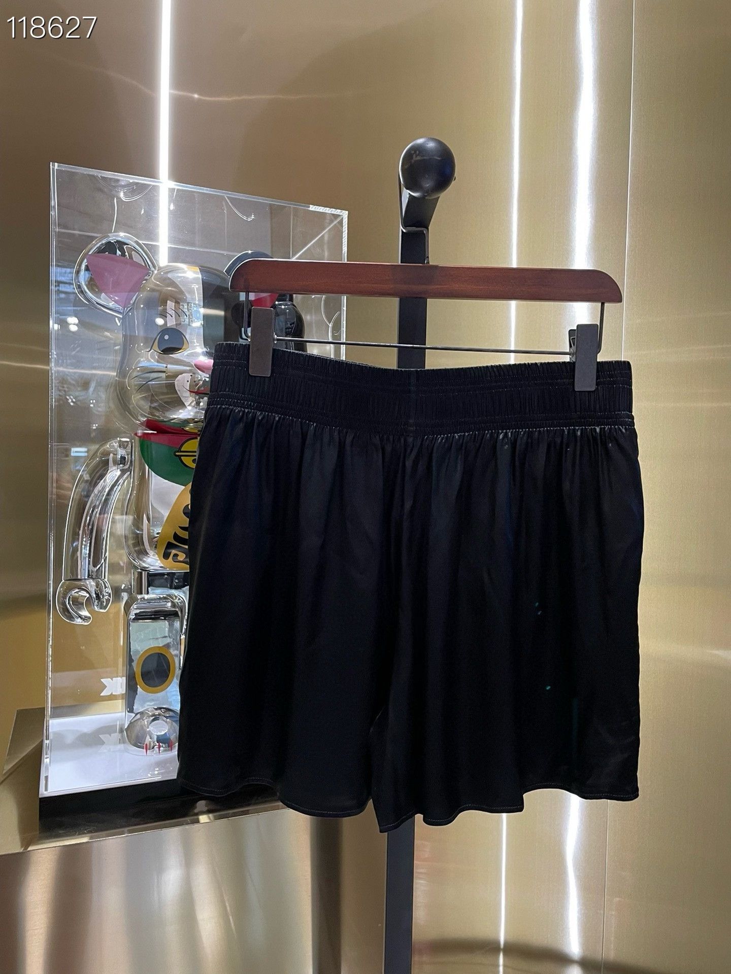 Celine Celine 2022 Black Silk Shorts Size 38" / US 16 / IT 52 - 2 Thumbnail