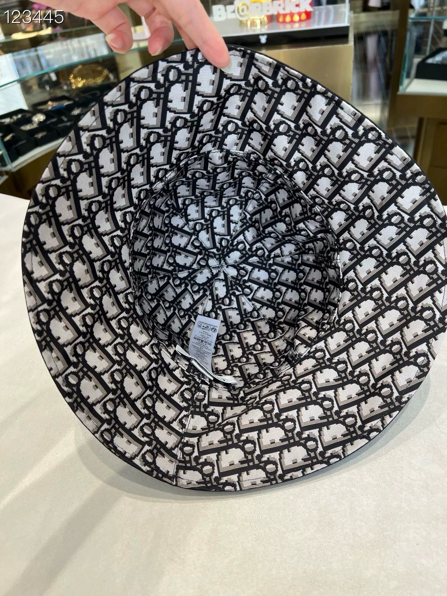 Dior Dior Full Logo Reversible Bucket Hat Size ONE SIZE - 3 Thumbnail
