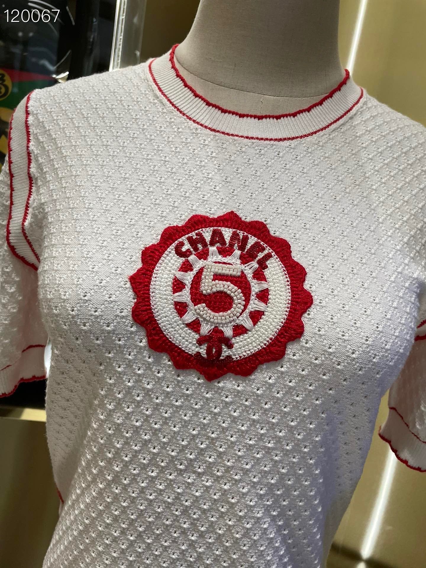 Chanel Chanel 23C Cruise Red White Knit Top Size XS / US 0-2 / IT 36-38 - 3 Thumbnail
