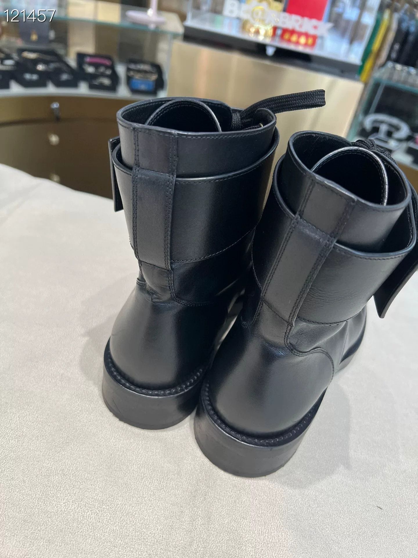 Louis Vuitton Lv Classic Martin Boots 37.5 Size US 6.5 / IT 36.5 - 4 Thumbnail
