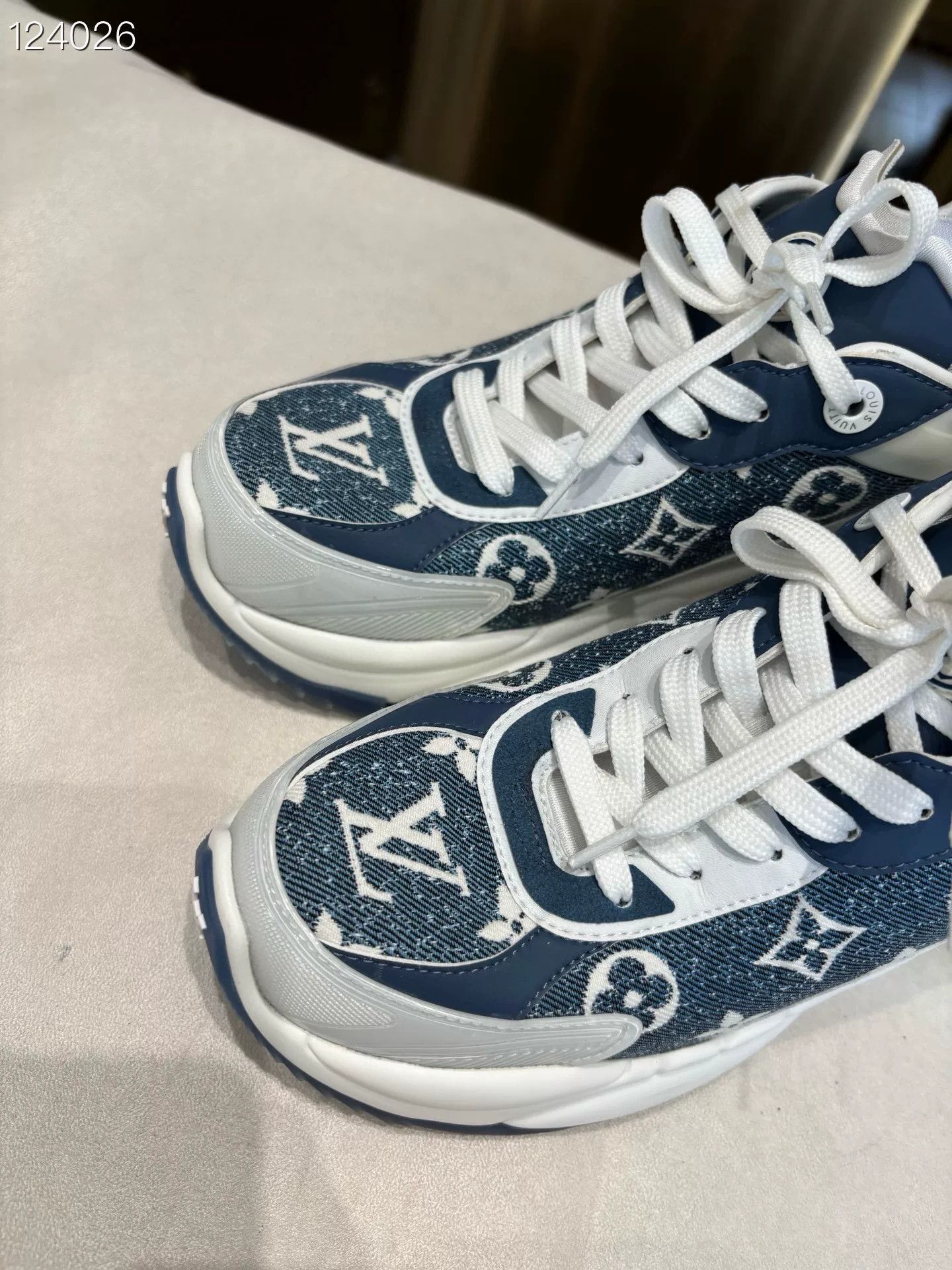 Louis Vuitton Louis Vuitton Blue Star Print Dad Shoes Size US 7 / IT 37 - 2 Thumbnail